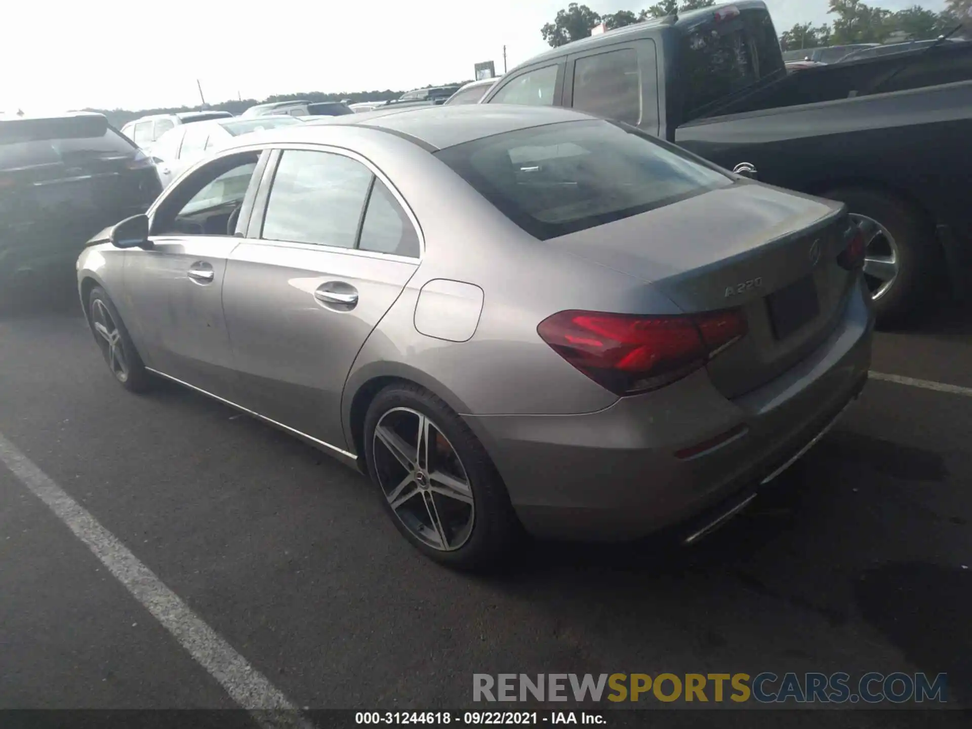 3 Photograph of a damaged car WDD3G4FB2KW022435 MERCEDES-BENZ A-CLASS 2019