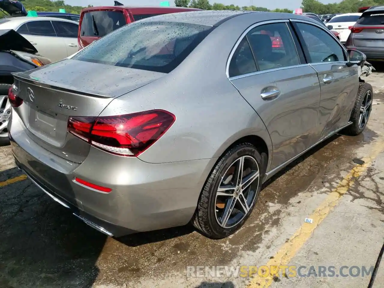 4 Photograph of a damaged car WDD3G4FB2KW025240 MERCEDES-BENZ A-CLASS 2019