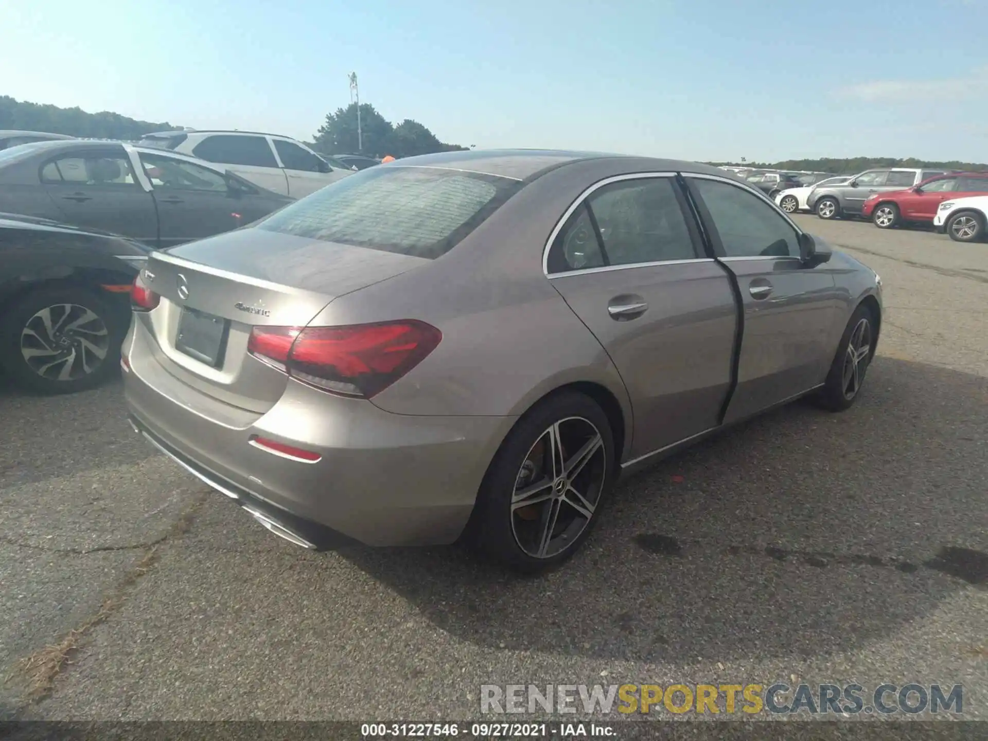 4 Photograph of a damaged car WDD3G4FB3KW028325 MERCEDES-BENZ A-CLASS 2019