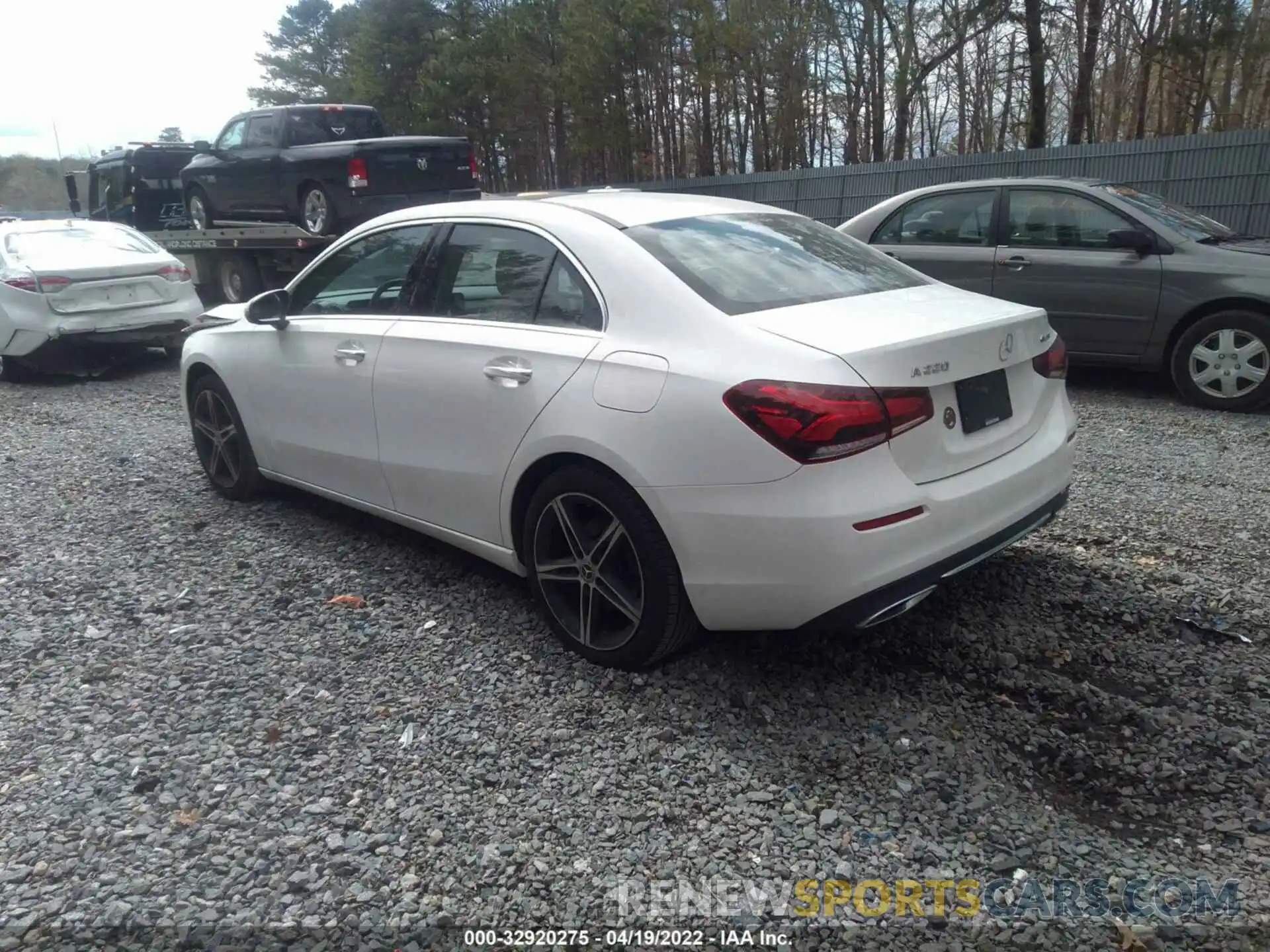 3 Photograph of a damaged car WDD3G4FB4KW020332 MERCEDES-BENZ A-CLASS 2019