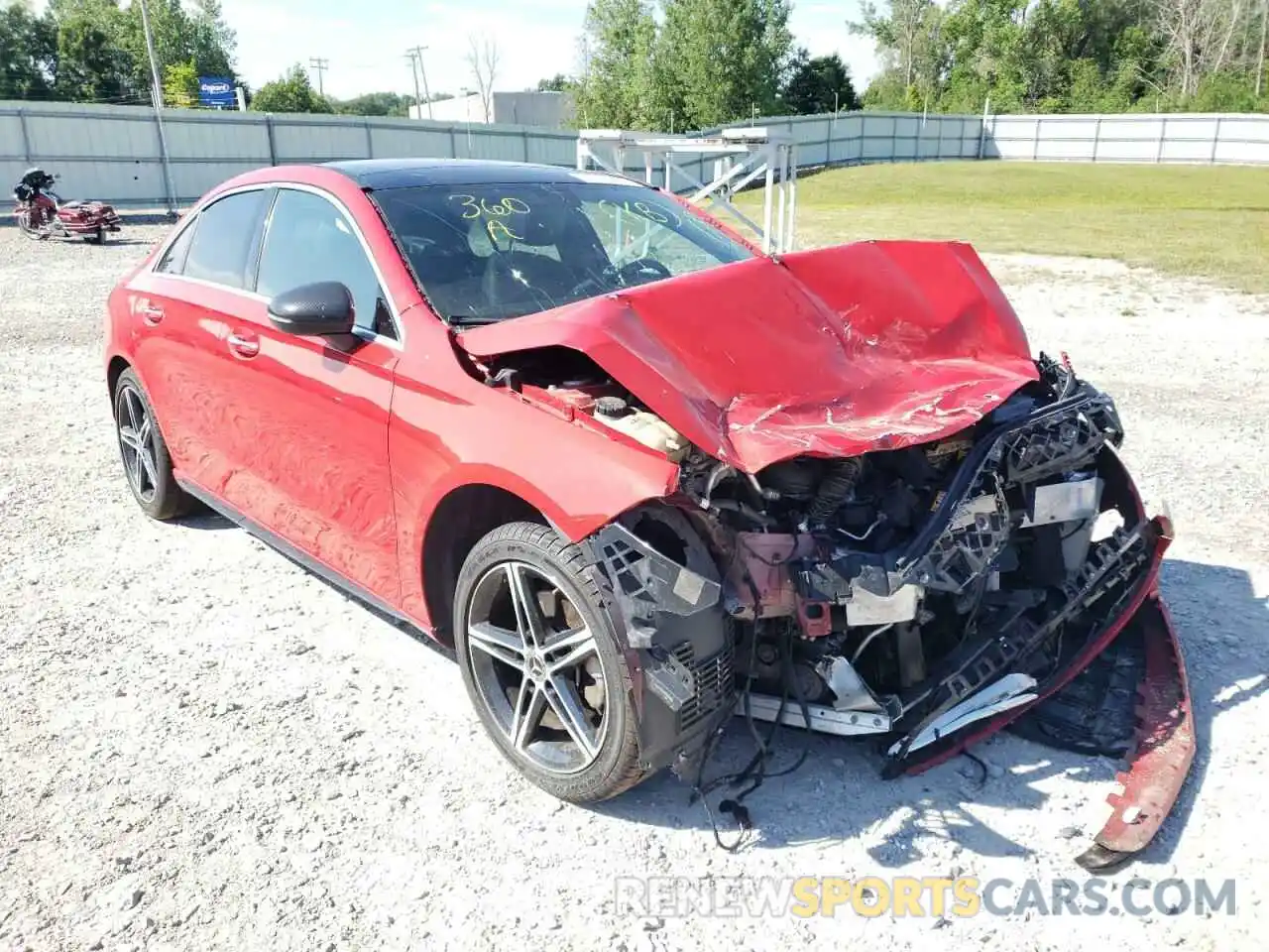 1 Photograph of a damaged car WDD3G4FB4KW020458 MERCEDES-BENZ A-CLASS 2019