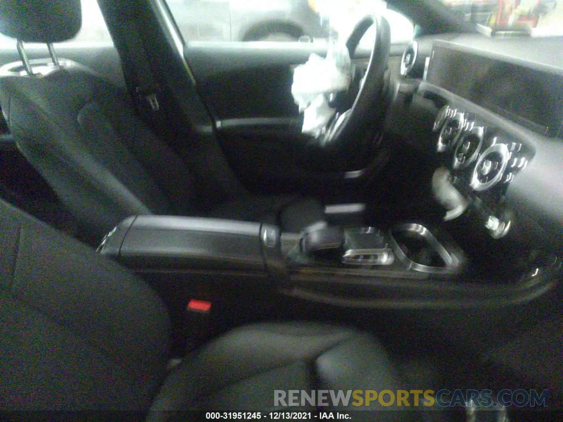 5 Photograph of a damaged car WDD3G4FB4KW032190 MERCEDES-BENZ A-CLASS 2019