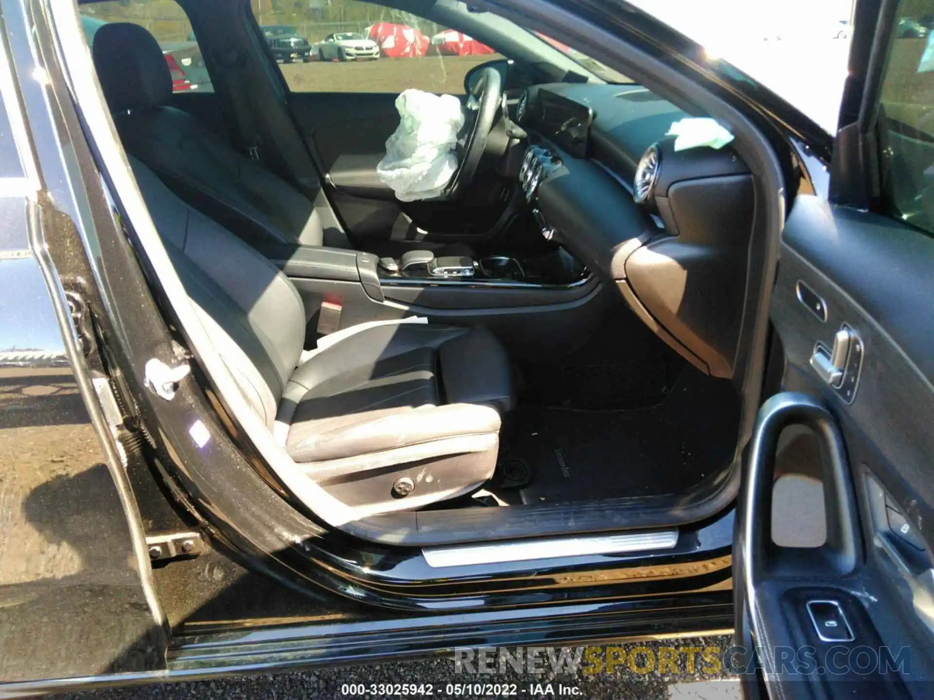 5 Photograph of a damaged car WDD3G4FB5KW013664 MERCEDES-BENZ A-CLASS 2019