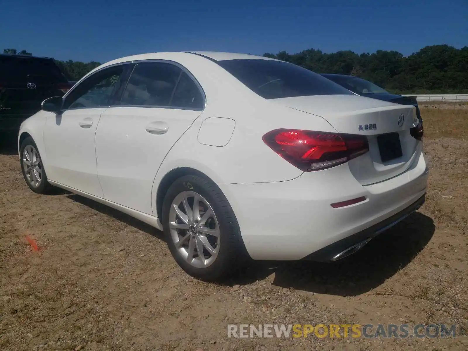 3 Photograph of a damaged car WDD3G4FB5KW022414 MERCEDES-BENZ A-CLASS 2019