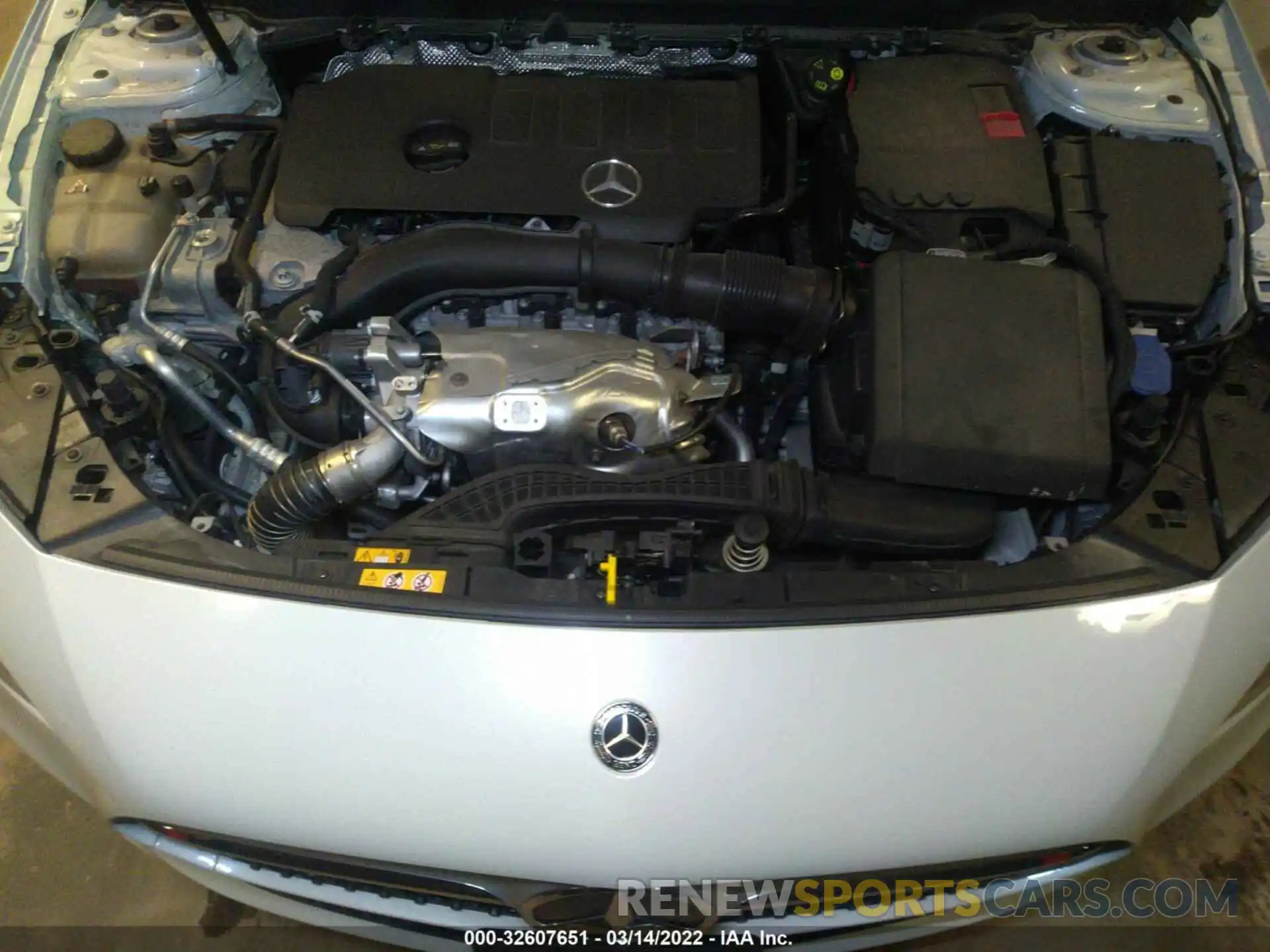 10 Photograph of a damaged car WDD3G4FB5KW035809 MERCEDES-BENZ A-CLASS 2019