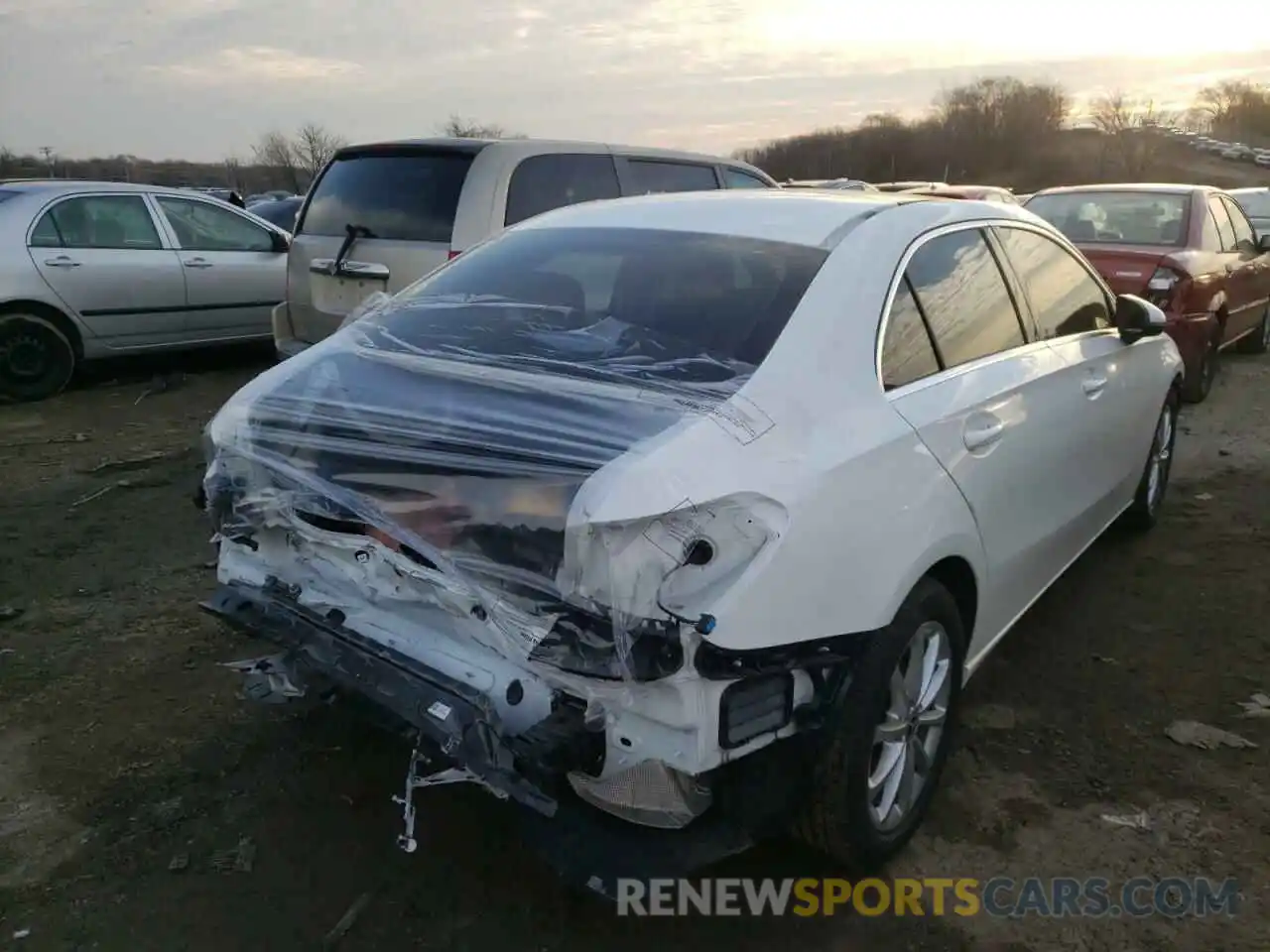 4 Photograph of a damaged car WDD3G4FB6KW026715 MERCEDES-BENZ A-CLASS 2019