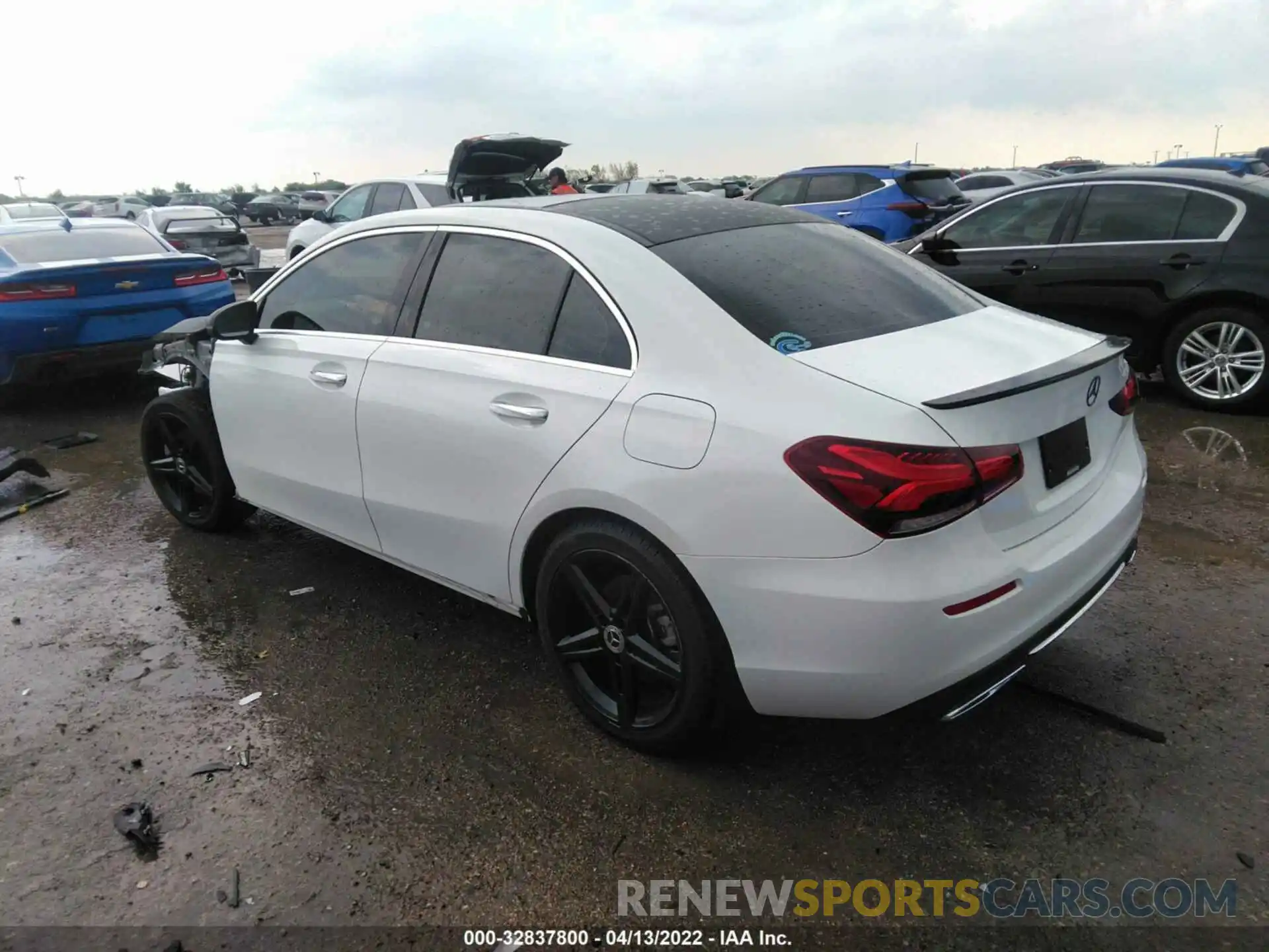 3 Photograph of a damaged car WDD3G4FB7KW000706 MERCEDES-BENZ A-CLASS 2019