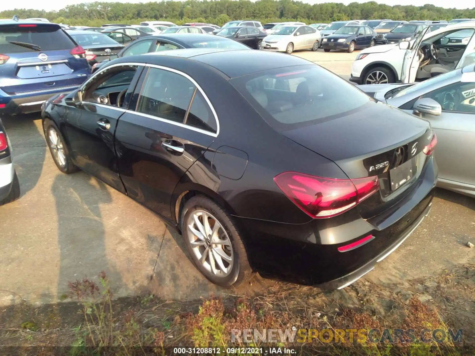 3 Photograph of a damaged car WDD3G4FB7KW003038 MERCEDES-BENZ A-CLASS 2019