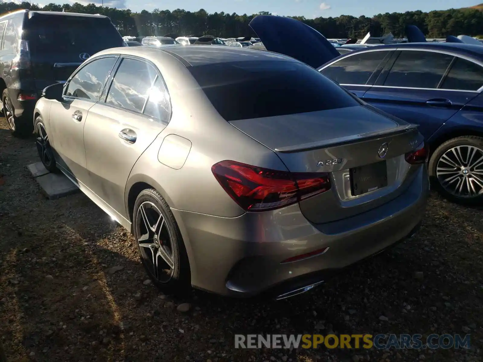 3 Photograph of a damaged car WDD3G4FB7KW031227 MERCEDES-BENZ A-CLASS 2019