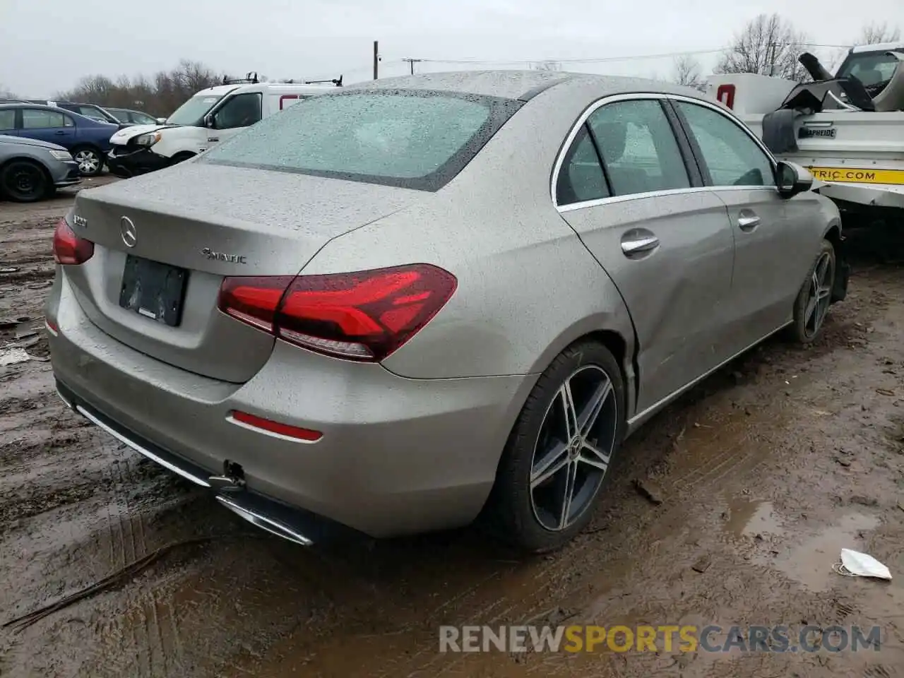 4 Photograph of a damaged car WDD3G4FB7KW035469 MERCEDES-BENZ A-CLASS 2019