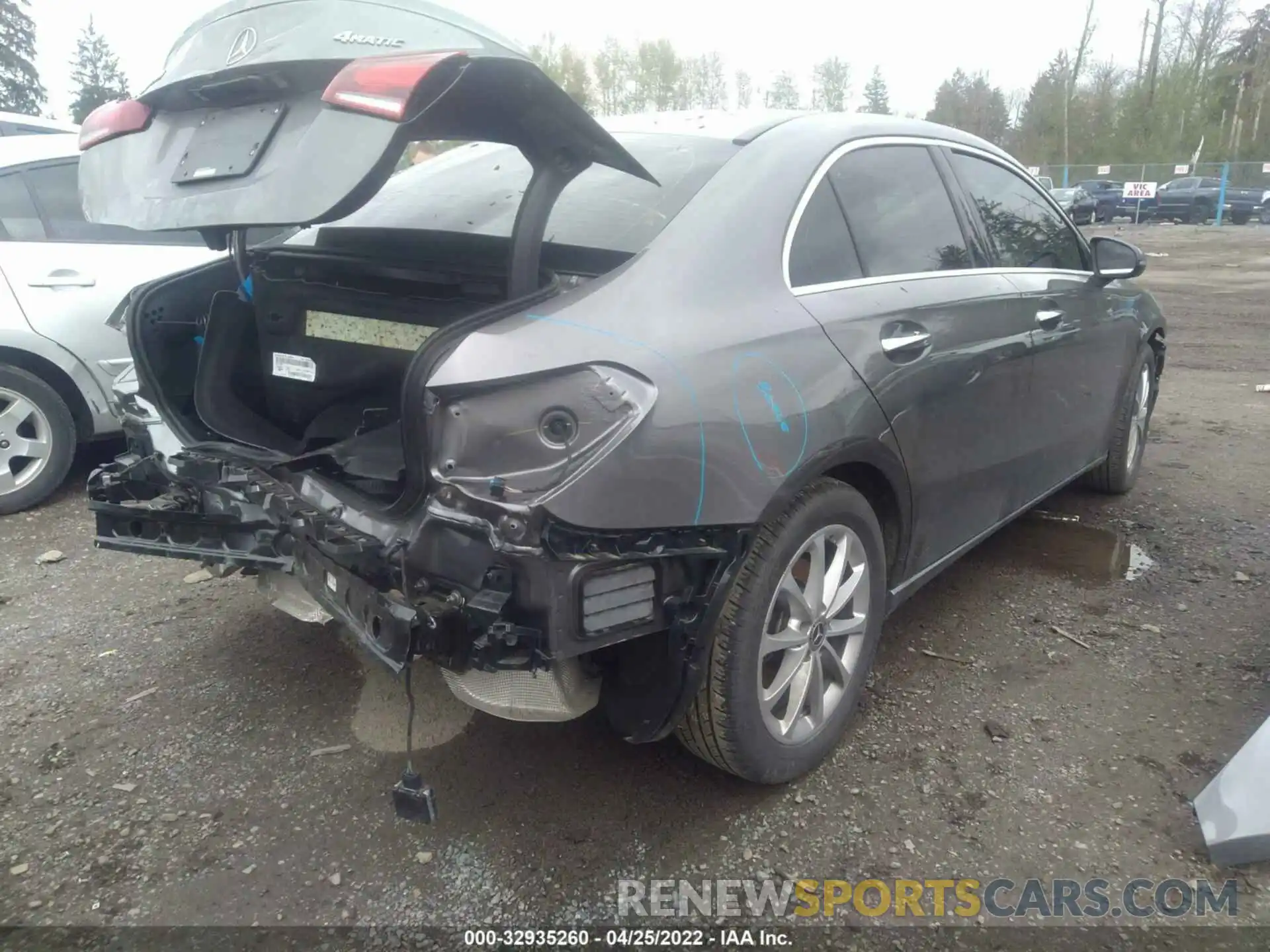 4 Photograph of a damaged car WDD3G4FB8KW019765 MERCEDES-BENZ A-CLASS 2019