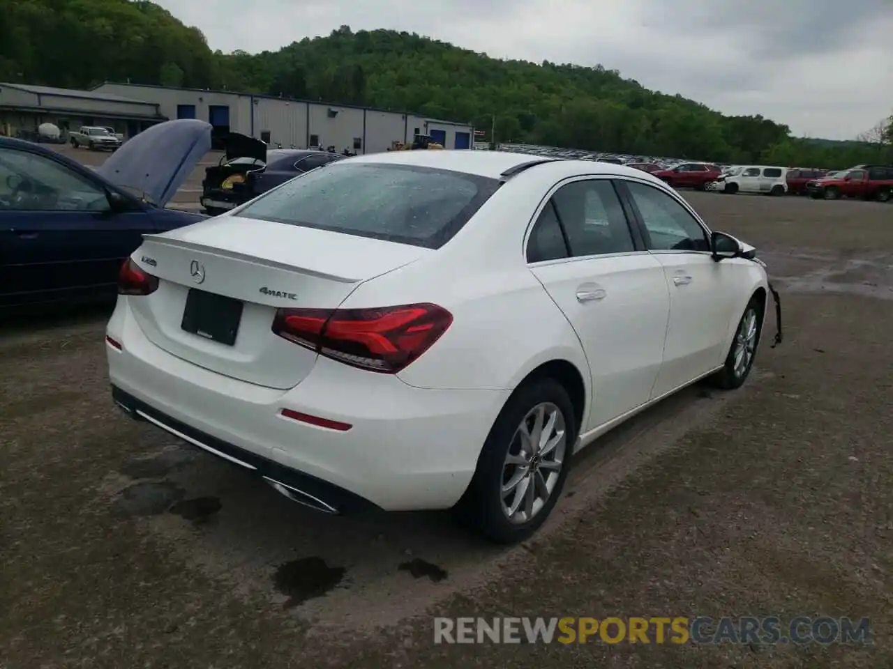 4 Photograph of a damaged car WDD3G4FB8KW023833 MERCEDES-BENZ A-CLASS 2019