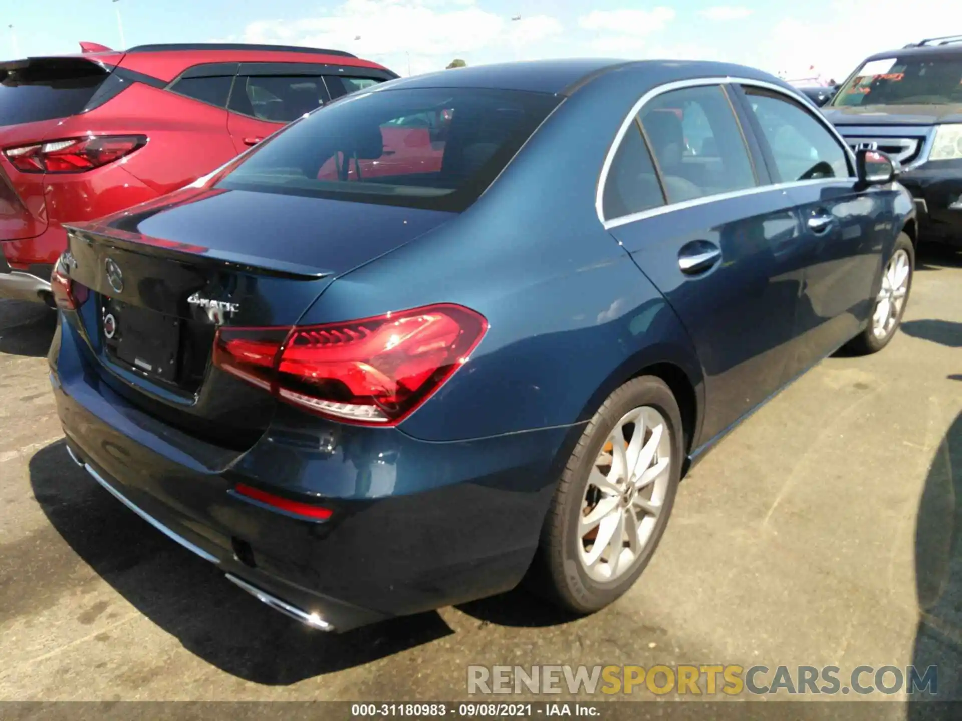 4 Photograph of a damaged car WDD3G4FB8KW028787 MERCEDES-BENZ A-CLASS 2019