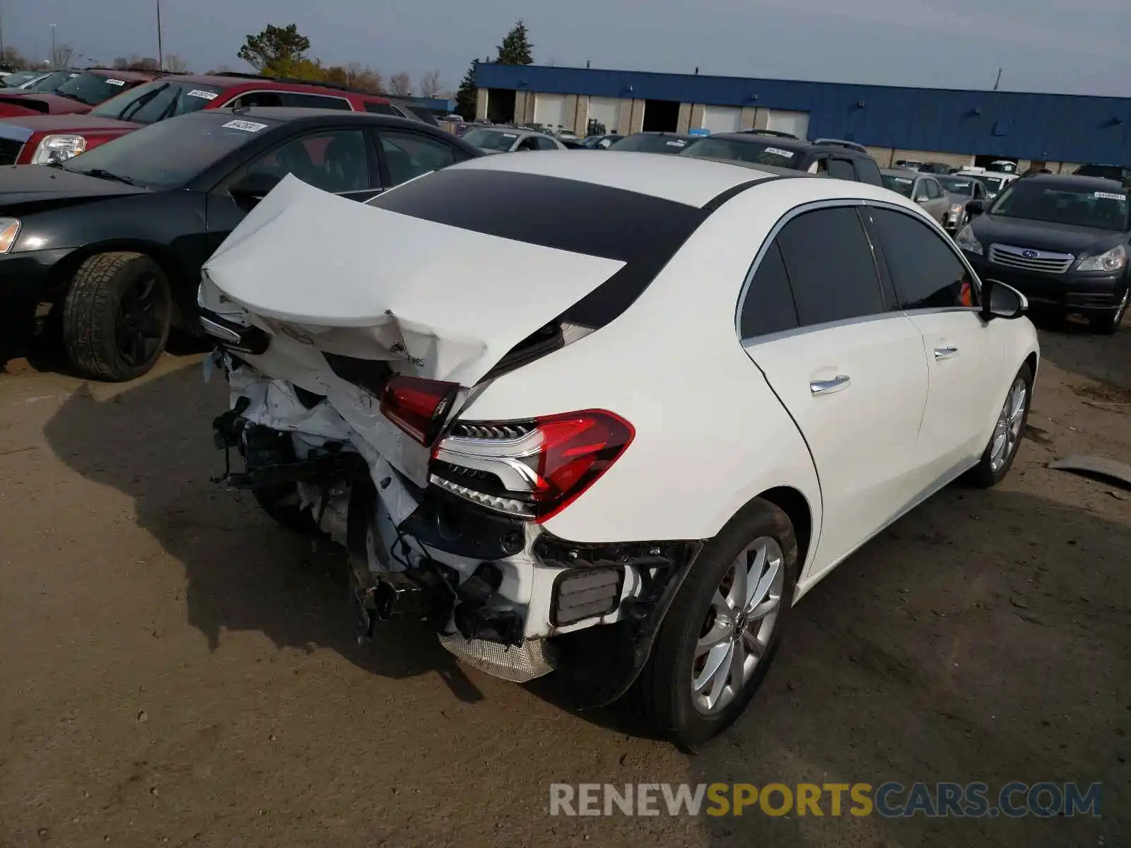 4 Photograph of a damaged car WDD3G4FB8KW032628 MERCEDES-BENZ A-CLASS 2019