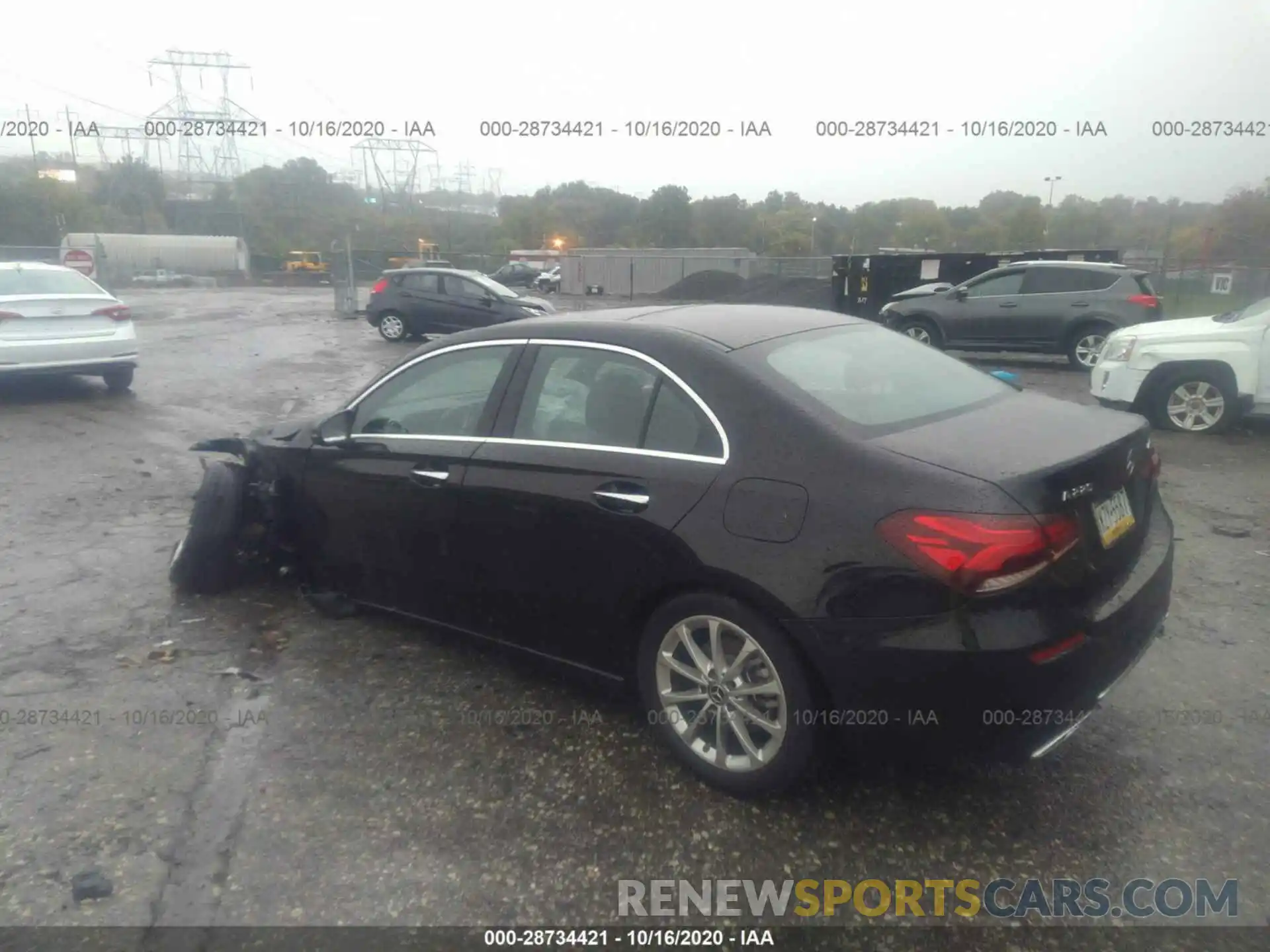 3 Photograph of a damaged car WDD3G4FB9KW001517 MERCEDES-BENZ A-CLASS 2019