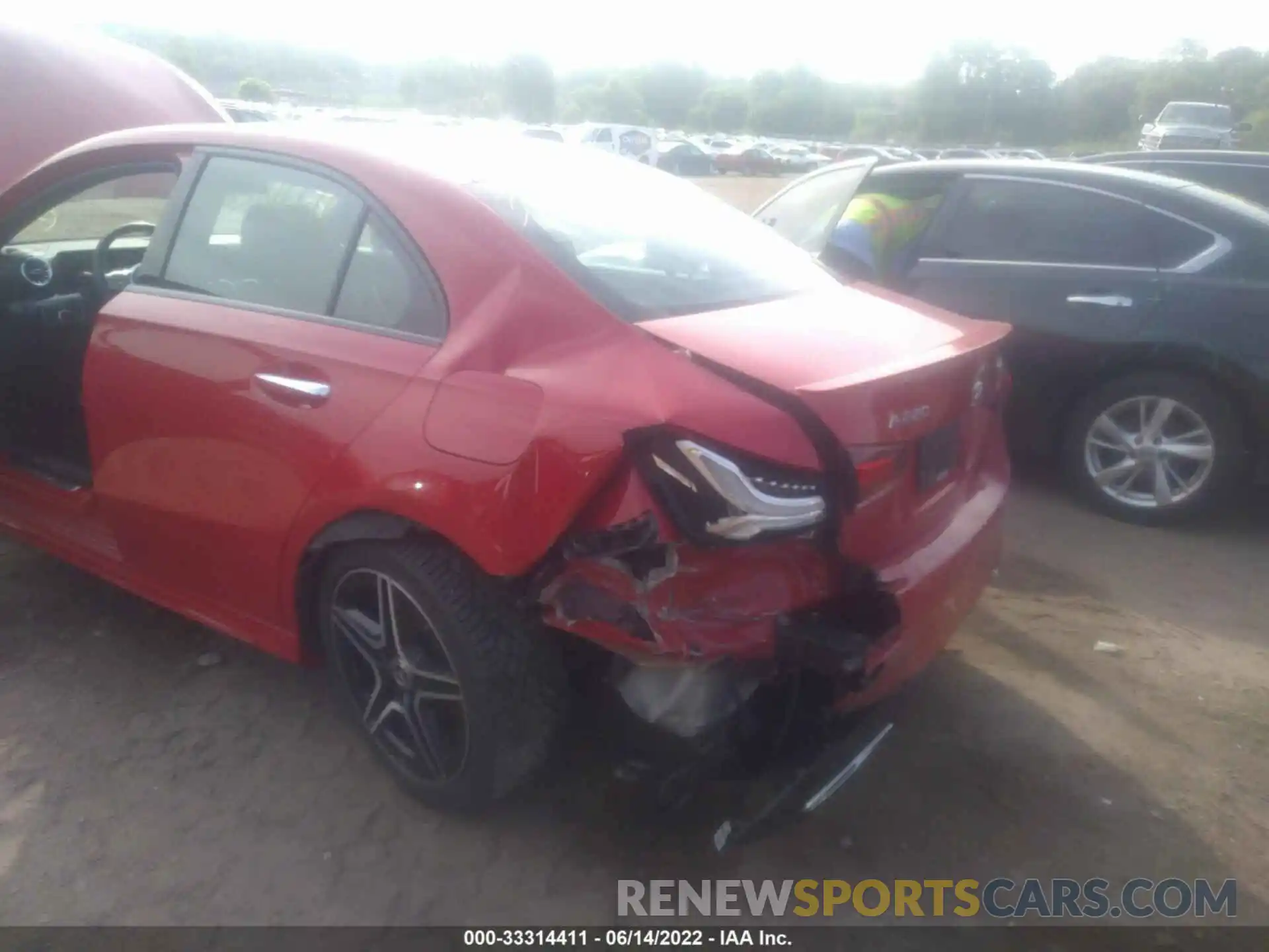 6 Photograph of a damaged car WDD3G4FB9KW019659 MERCEDES-BENZ A-CLASS 2019