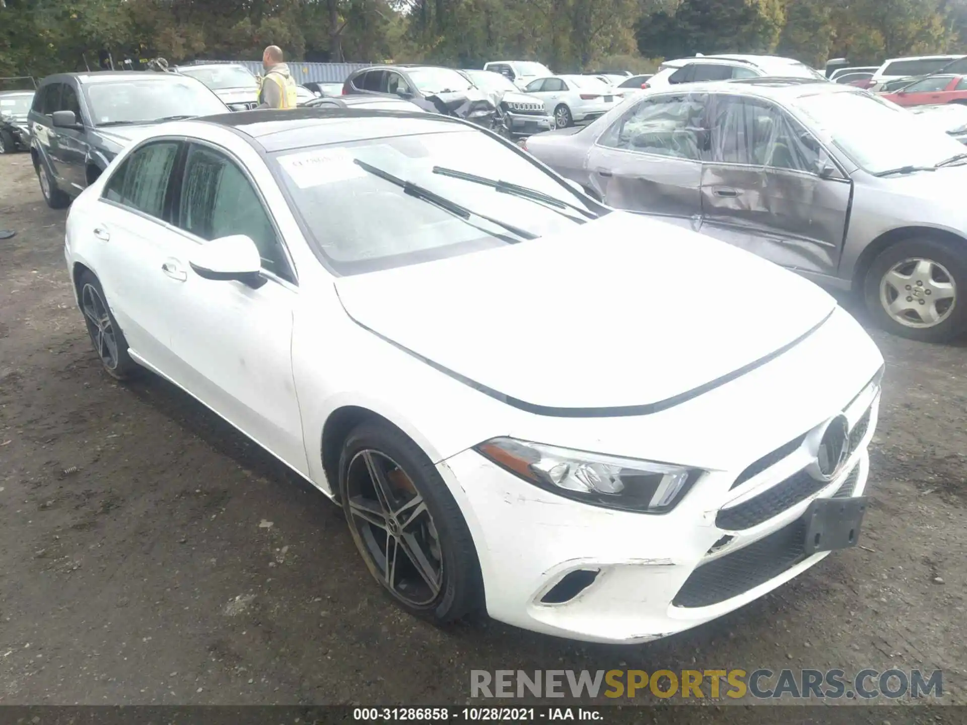 1 Photograph of a damaged car WDD3G4FBXKW004667 MERCEDES-BENZ A-CLASS 2019