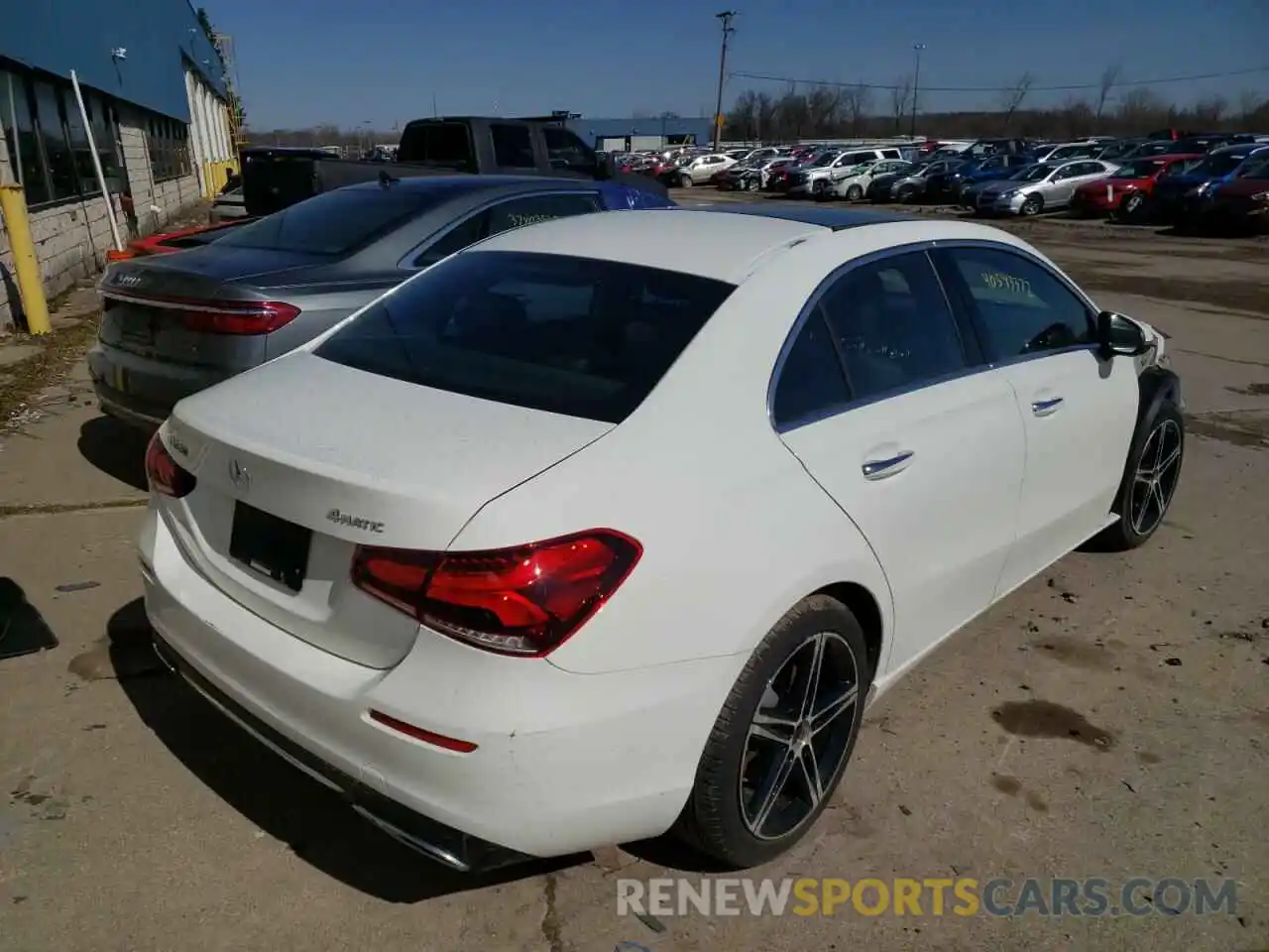 4 Photograph of a damaged car WDD3G4FBXKW012462 MERCEDES-BENZ A-CLASS 2019