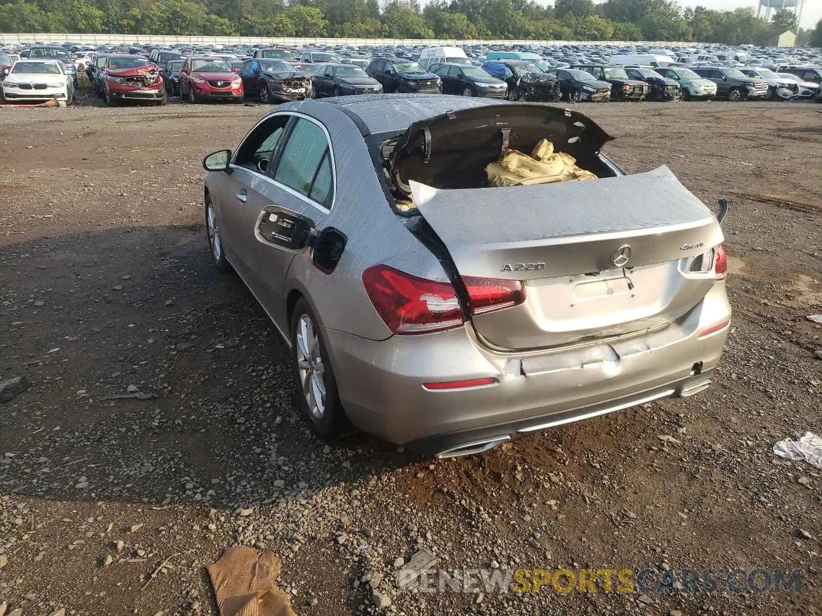 3 Photograph of a damaged car WDD3G4FBXKW025325 MERCEDES-BENZ A-CLASS 2019