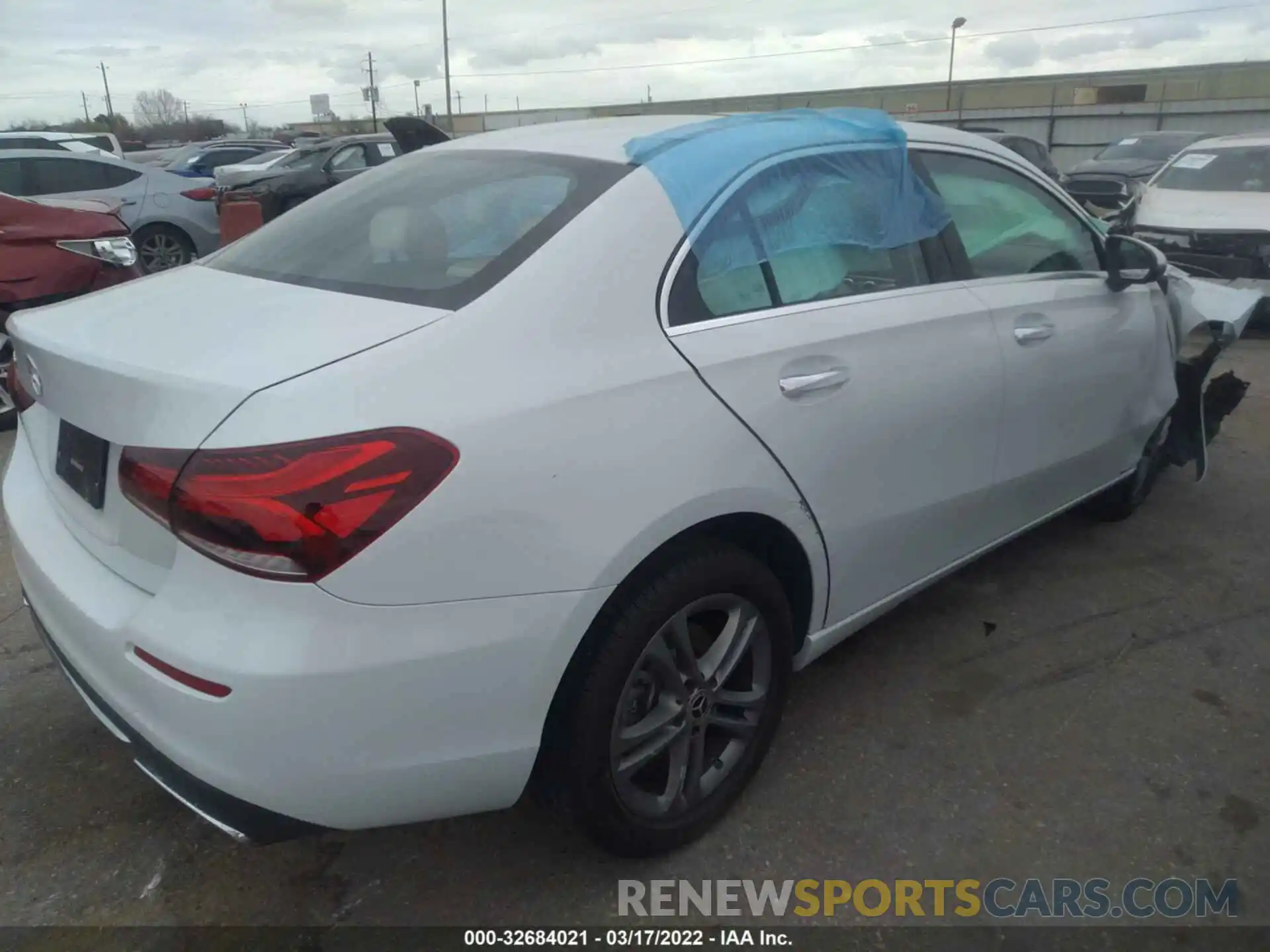 4 Photograph of a damaged car W1K3G4EB0LJ203758 MERCEDES-BENZ A-CLASS 2020