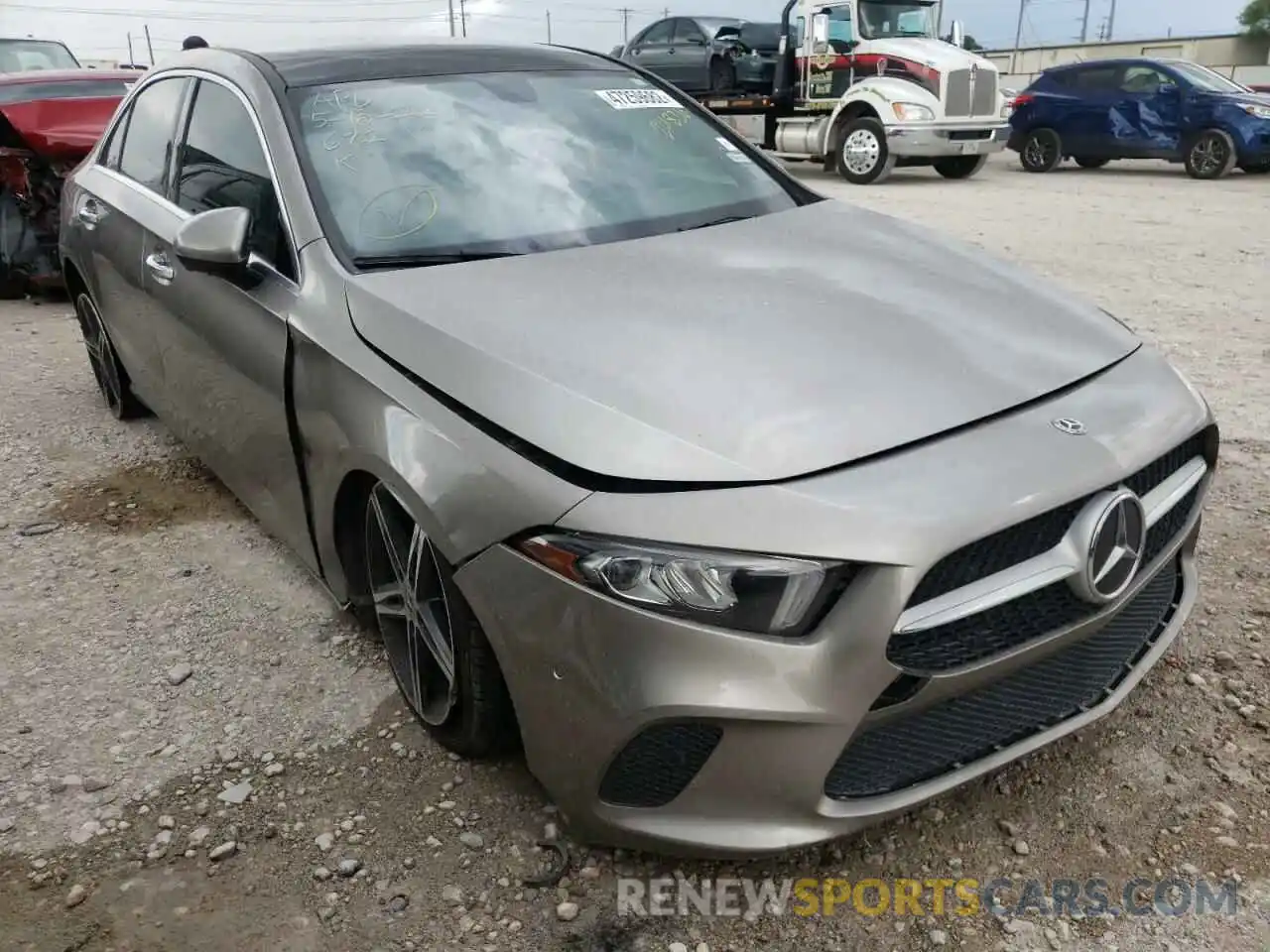 1 Photograph of a damaged car W1K3G4EB1LJ201226 MERCEDES-BENZ A-CLASS 2020