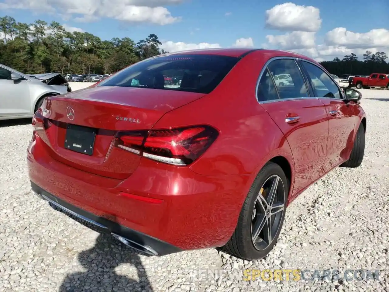 4 Photograph of a damaged car W1K3G4EB1LJ214848 MERCEDES-BENZ A-CLASS 2020