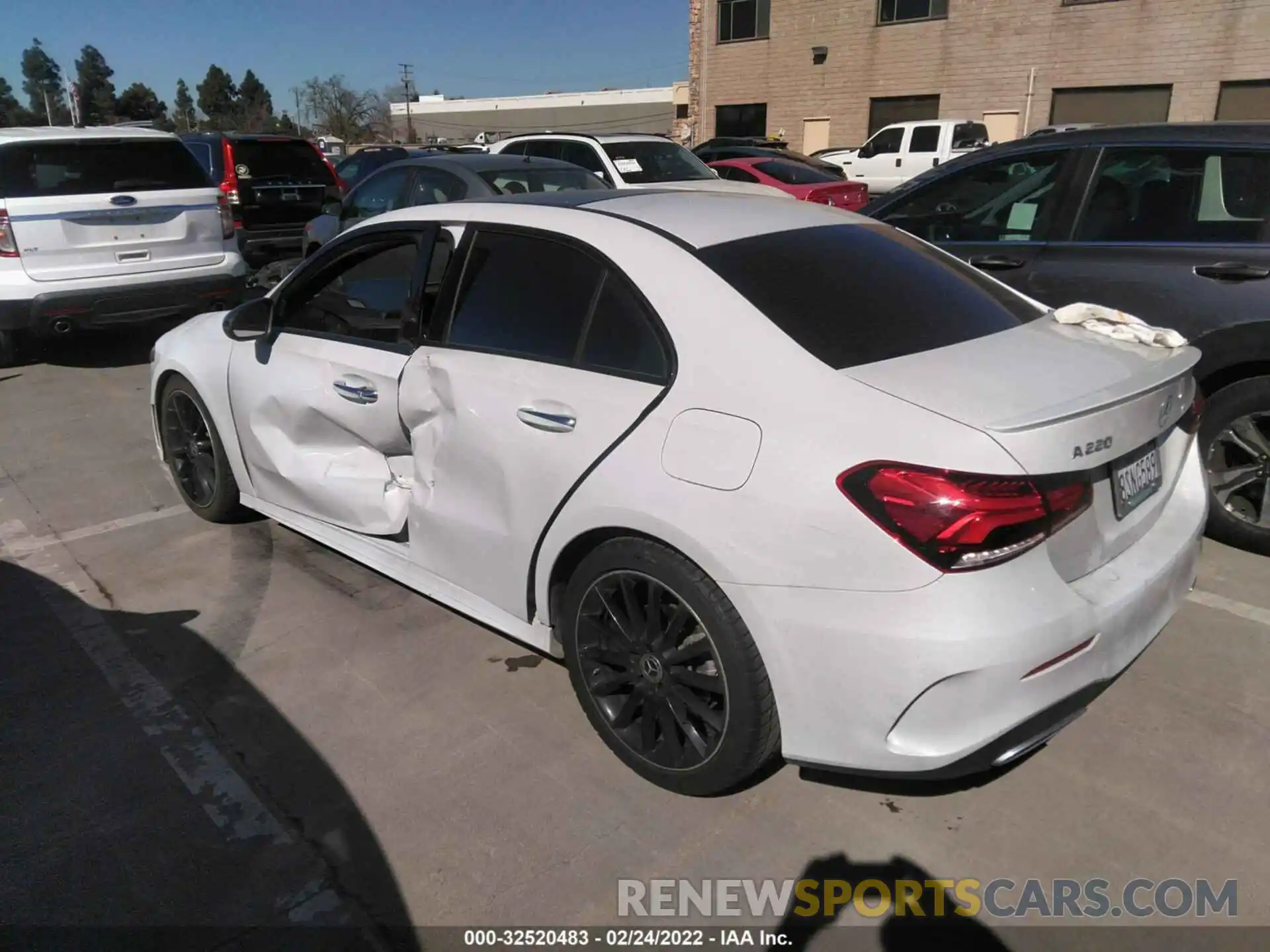 3 Photograph of a damaged car W1K3G4EB2LJ233165 MERCEDES-BENZ A-CLASS 2020