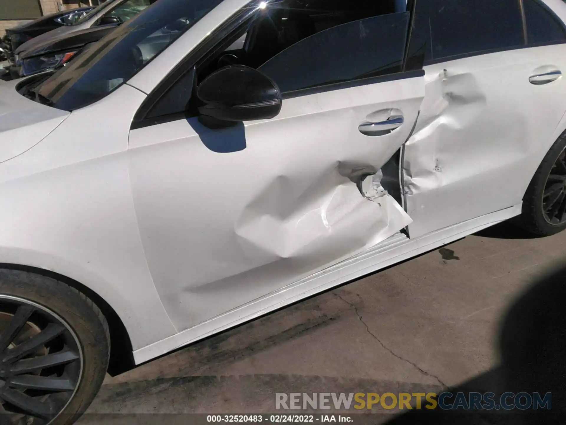 6 Photograph of a damaged car W1K3G4EB2LJ233165 MERCEDES-BENZ A-CLASS 2020