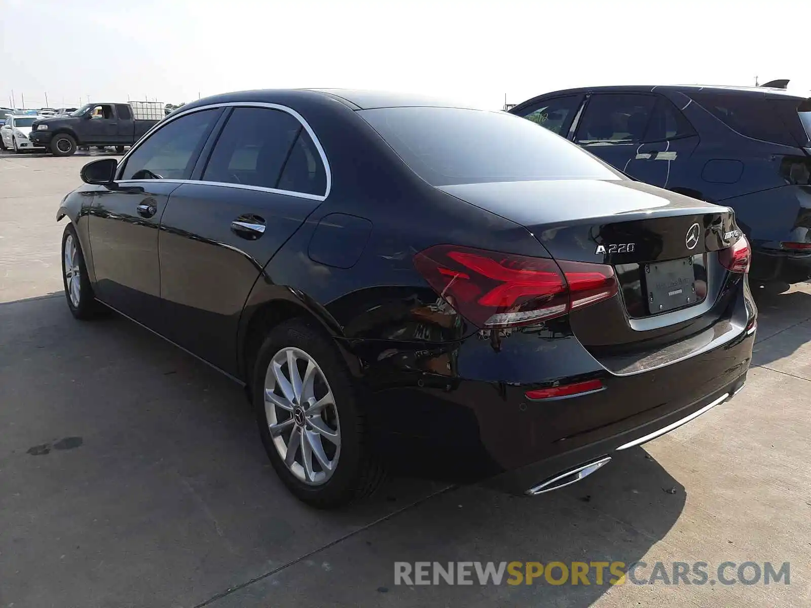 3 Photograph of a damaged car W1K3G4EB3LJ201955 MERCEDES-BENZ A-CLASS 2020