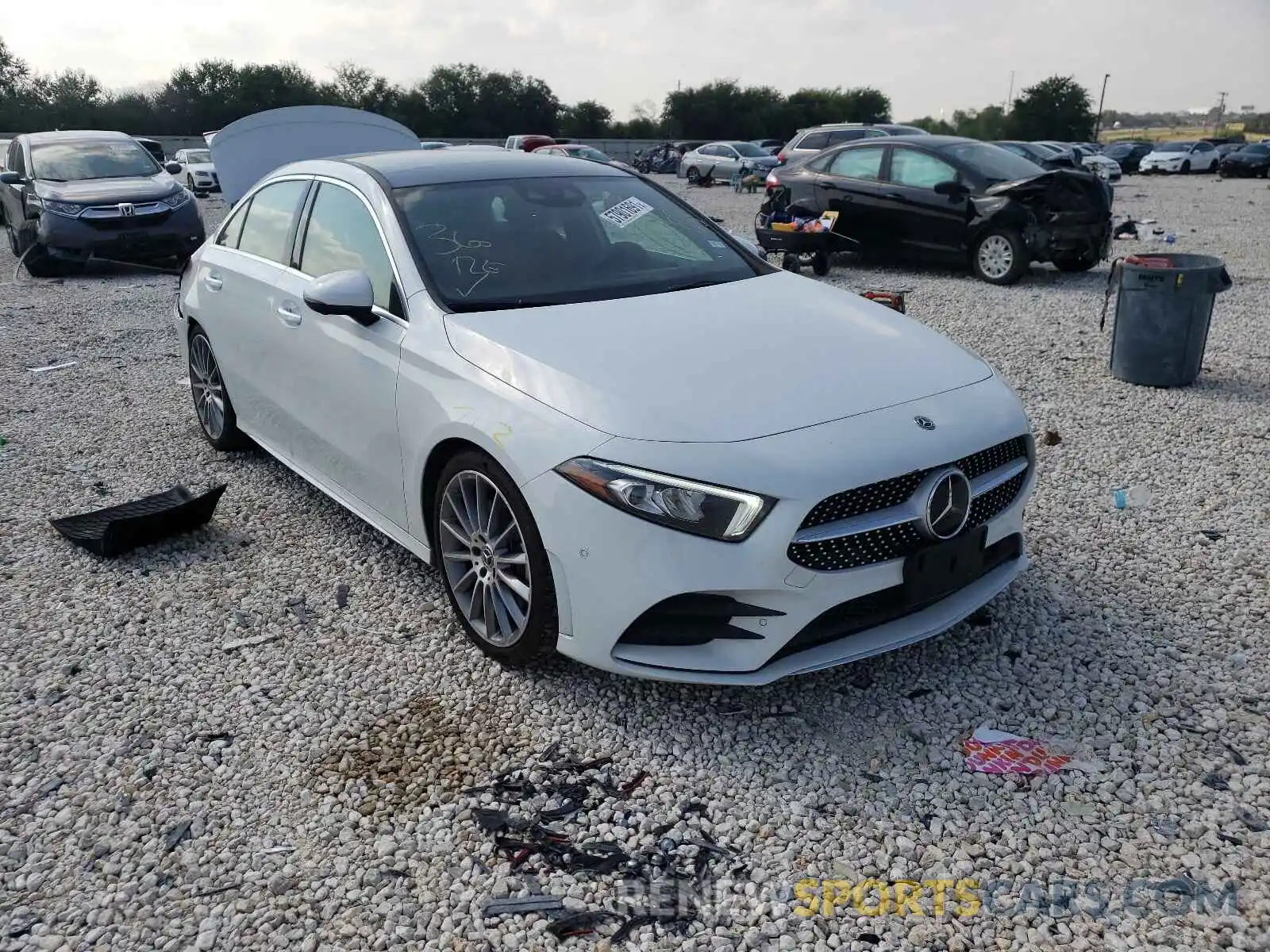 1 Photograph of a damaged car W1K3G4EB3LJ202331 MERCEDES-BENZ A-CLASS 2020