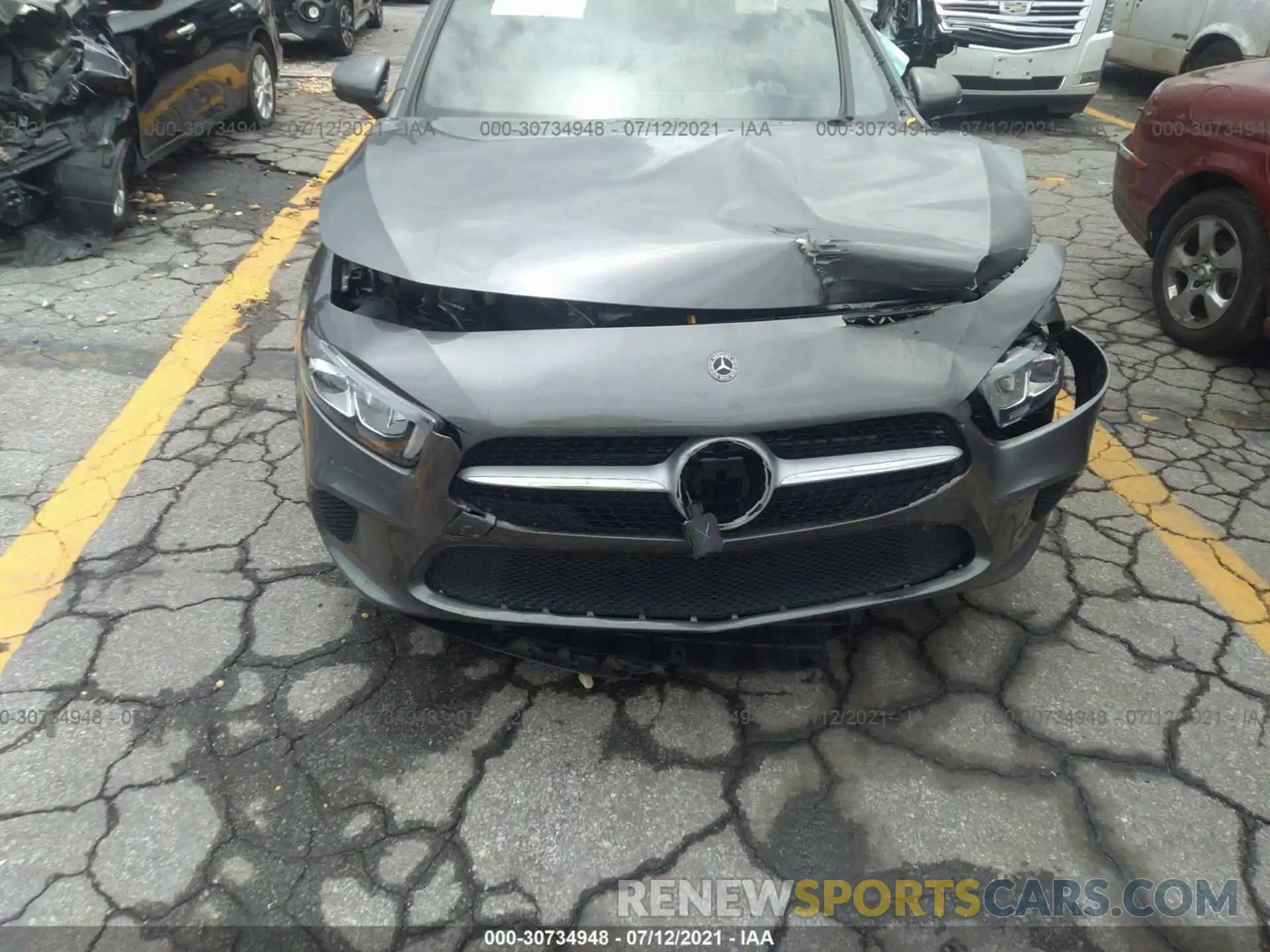 10 Photograph of a damaged car W1K3G4EB3LJ206587 MERCEDES-BENZ A-CLASS 2020