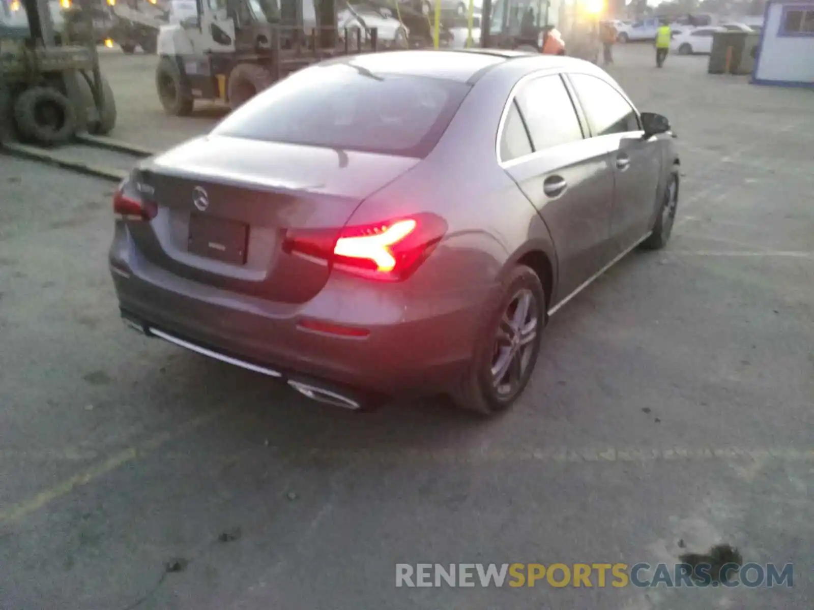 4 Photograph of a damaged car W1K3G4EB3LJ207996 MERCEDES-BENZ A-CLASS 2020