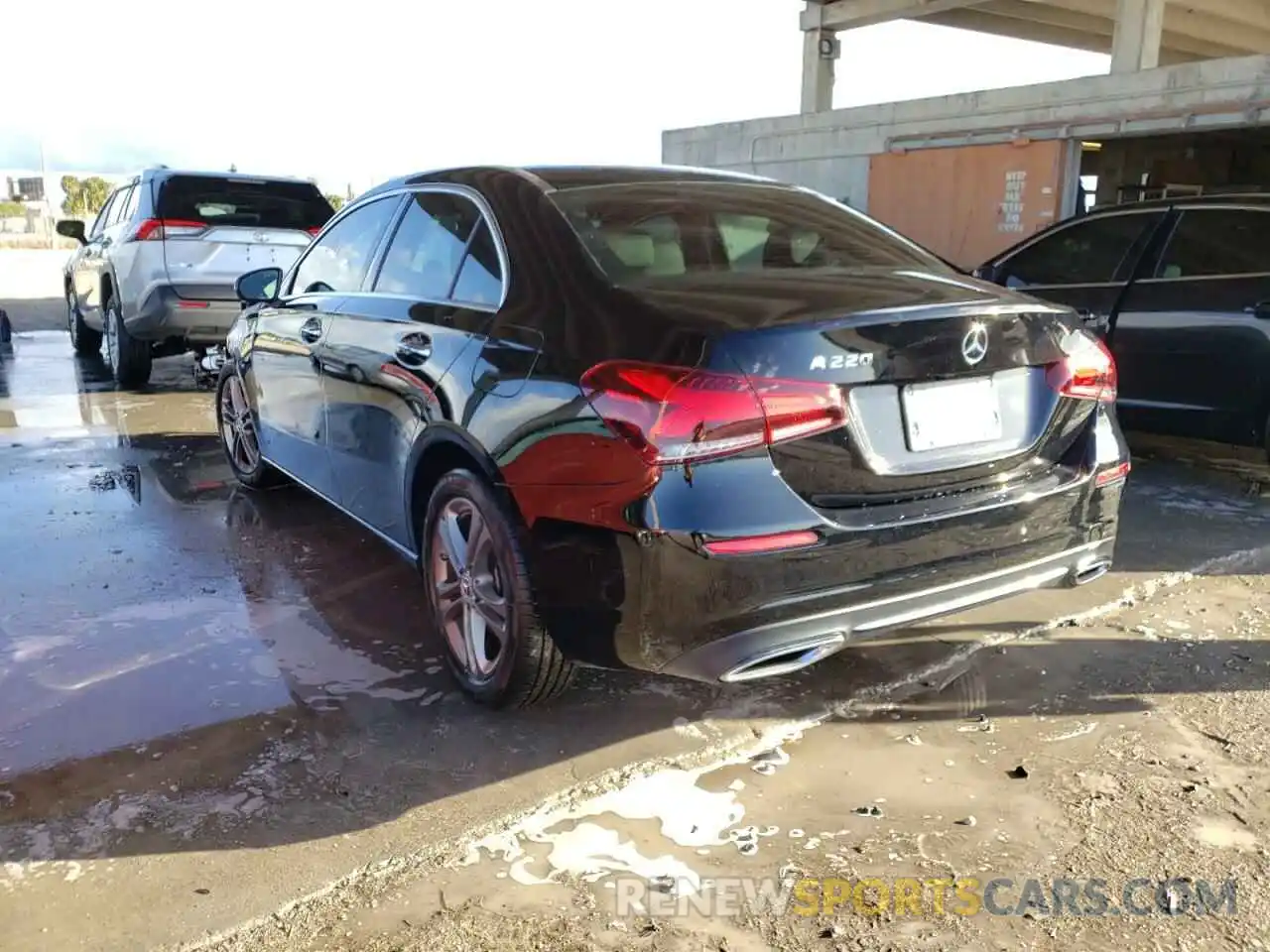 3 Photograph of a damaged car W1K3G4EB3LW043698 MERCEDES-BENZ A-CLASS 2020