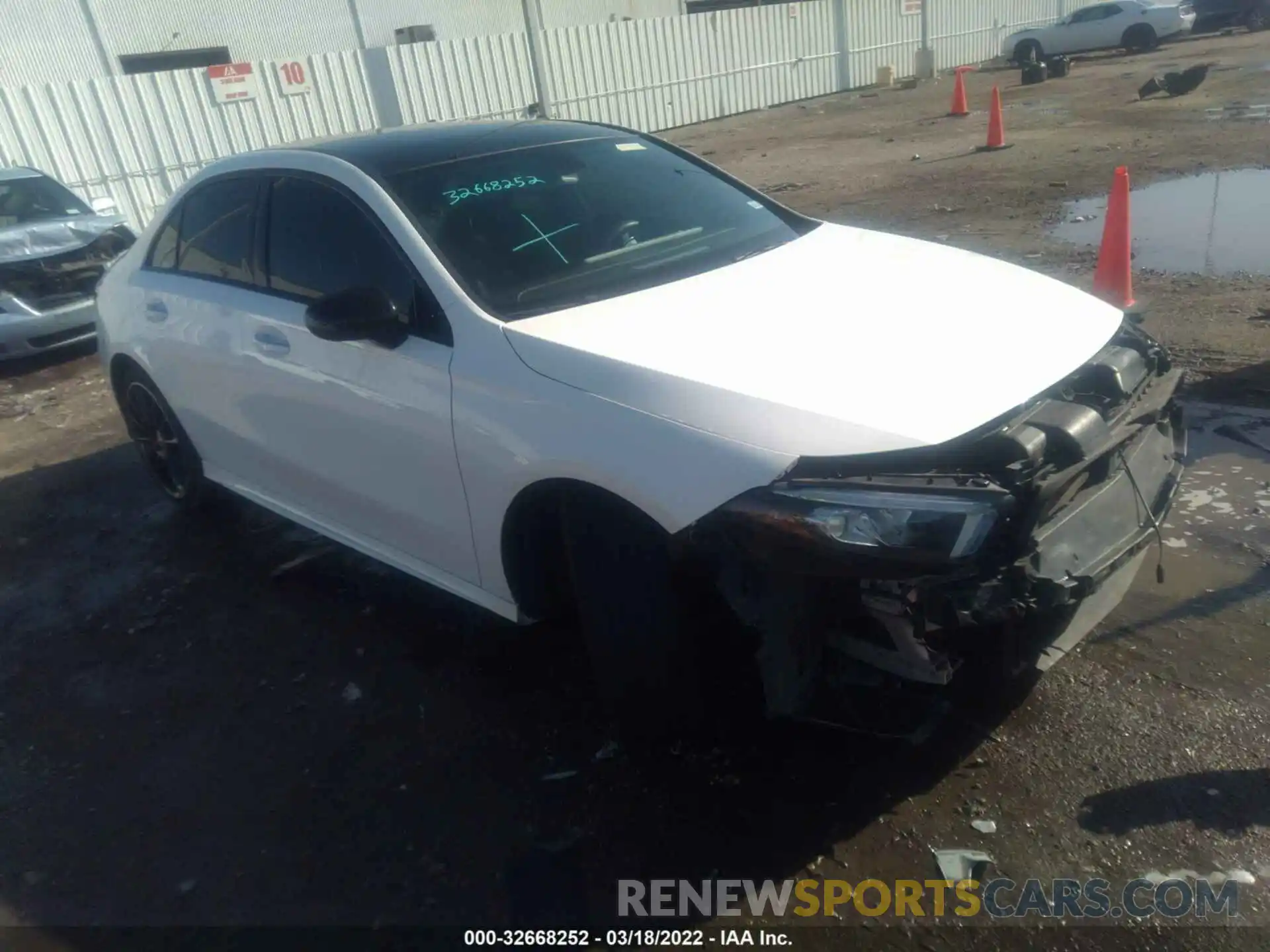 1 Photograph of a damaged car W1K3G4EB3LW045256 MERCEDES-BENZ A-CLASS 2020