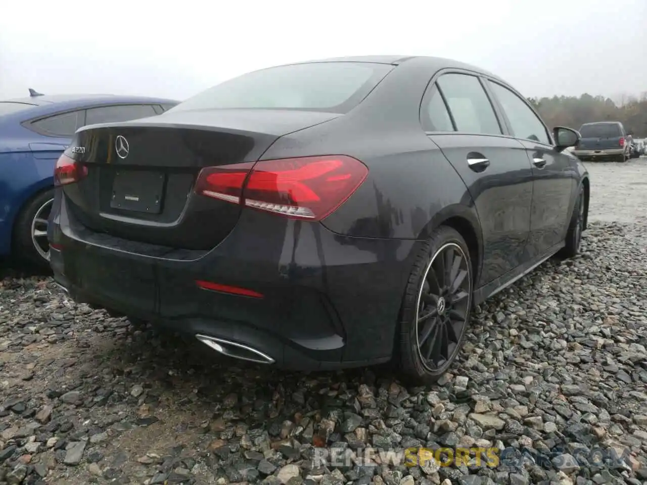 4 Photograph of a damaged car W1K3G4EB4LJ225195 MERCEDES-BENZ A-CLASS 2020