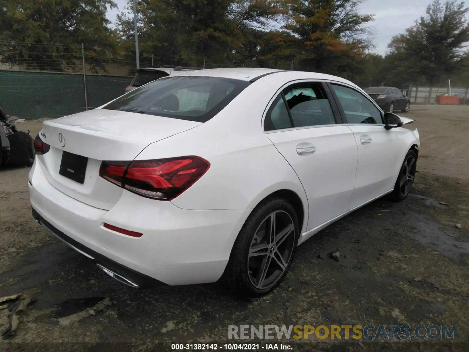 4 Photograph of a damaged car W1K3G4EB4LJ229313 MERCEDES-BENZ A-CLASS 2020