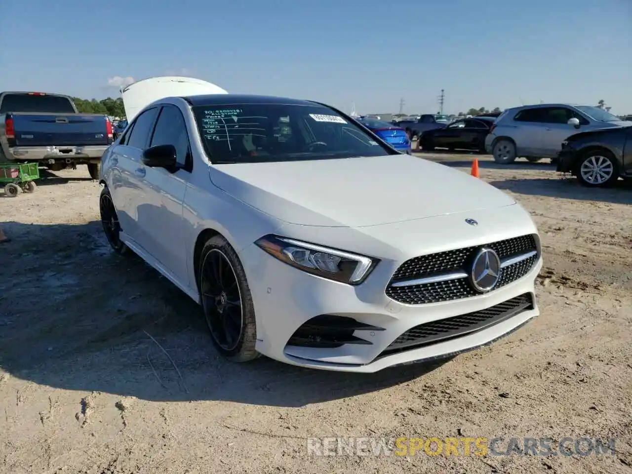 1 Photograph of a damaged car W1K3G4EB4LW047758 MERCEDES-BENZ A-CLASS 2020