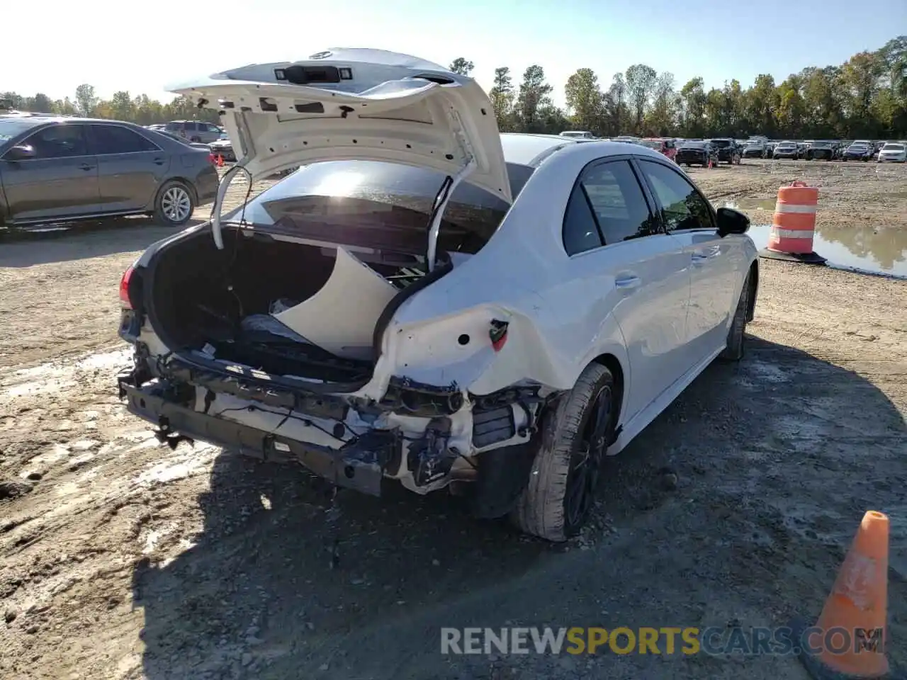 4 Photograph of a damaged car W1K3G4EB4LW047758 MERCEDES-BENZ A-CLASS 2020