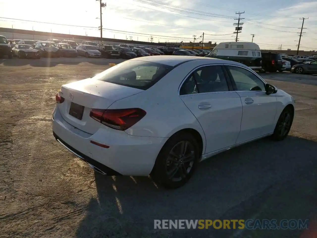 4 Photograph of a damaged car W1K3G4EB5LJ223262 MERCEDES-BENZ A-CLASS 2020