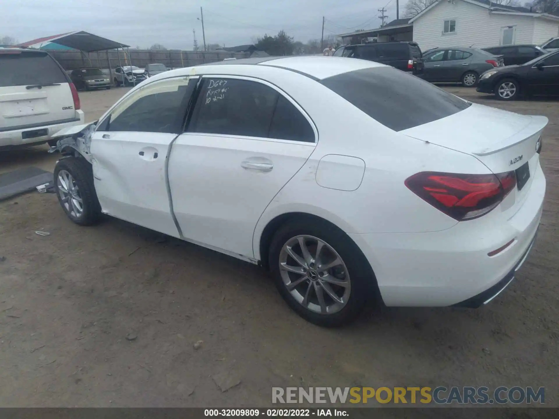 3 Photograph of a damaged car W1K3G4EB5LJ230115 MERCEDES-BENZ A-CLASS 2020