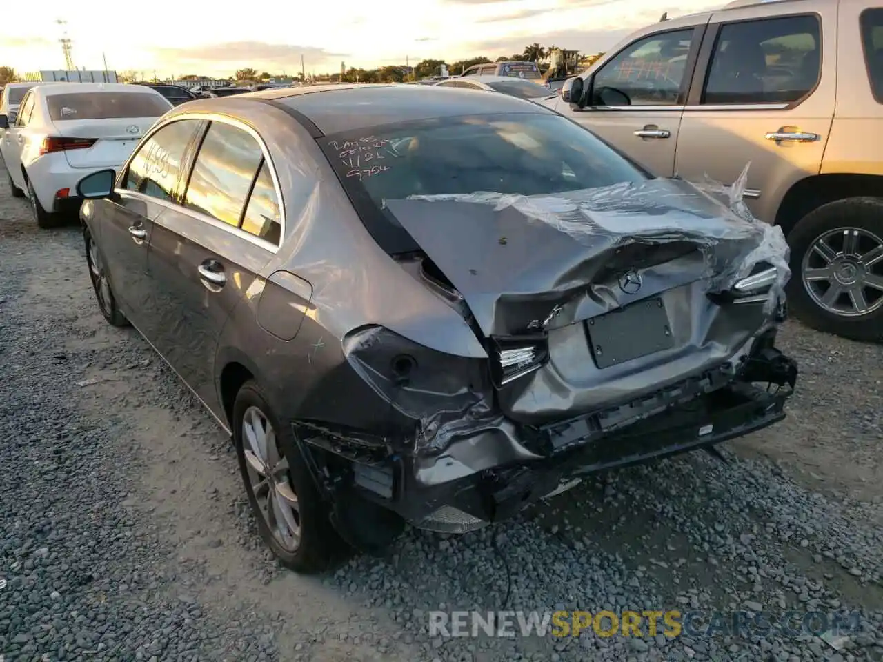 3 Photograph of a damaged car W1K3G4EB5LW043265 MERCEDES-BENZ A-CLASS 2020