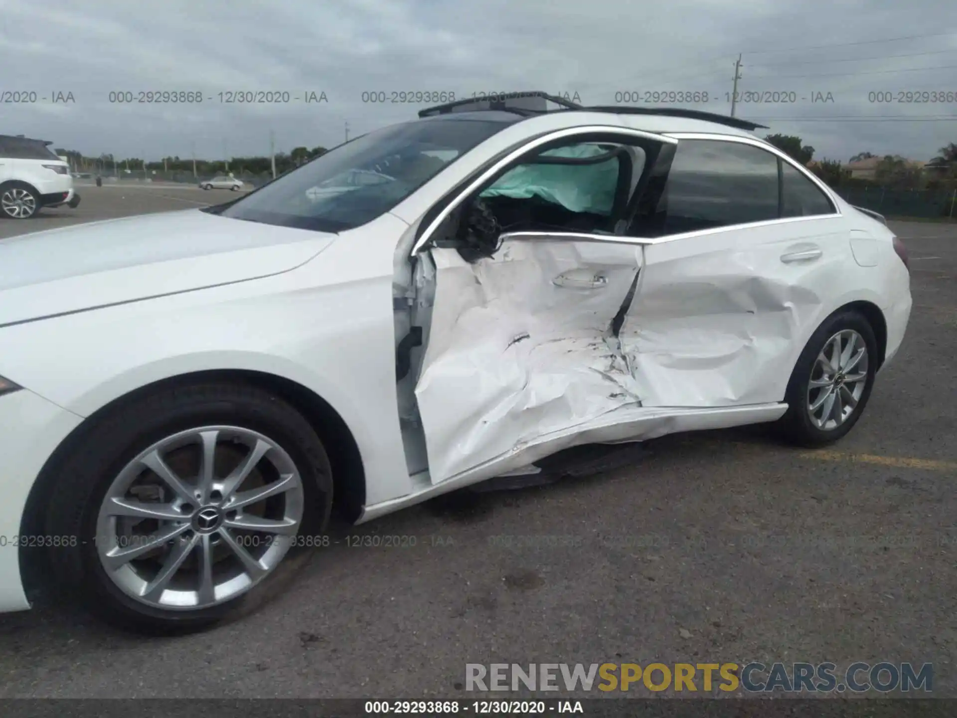 6 Photograph of a damaged car W1K3G4EB5LW044691 MERCEDES-BENZ A-CLASS 2020