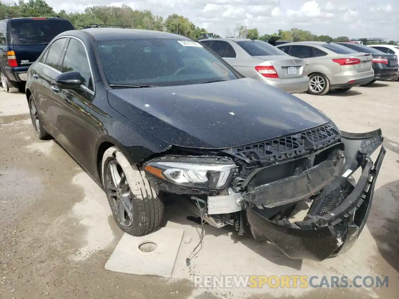 1 Photograph of a damaged car W1K3G4EB6LJ203988 MERCEDES-BENZ A-CLASS 2020