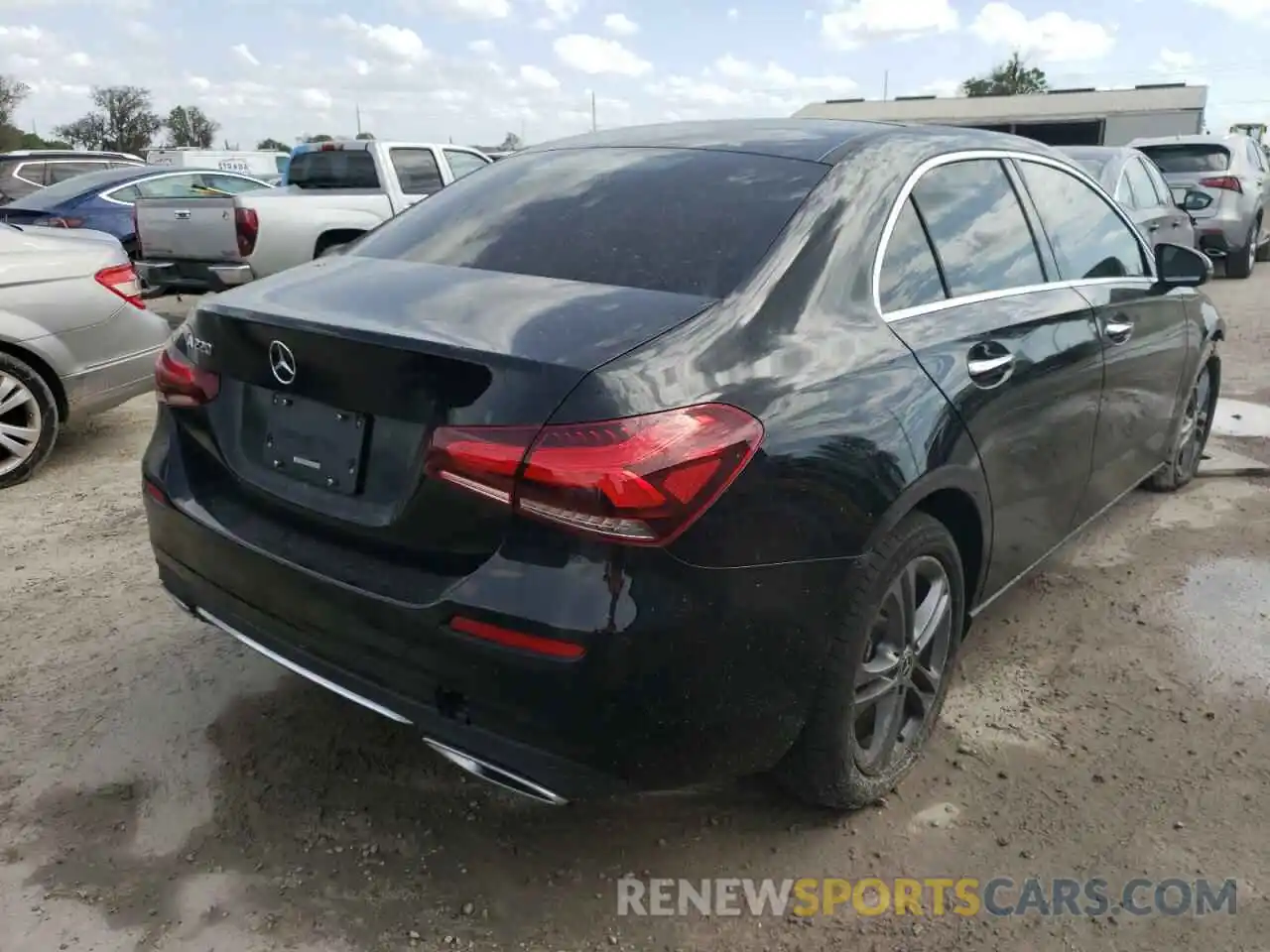 4 Photograph of a damaged car W1K3G4EB6LJ203988 MERCEDES-BENZ A-CLASS 2020