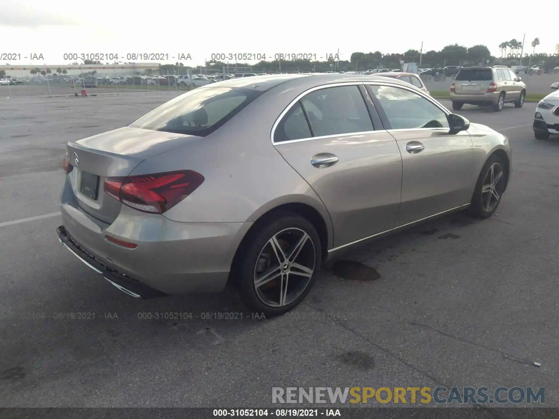 4 Photograph of a damaged car W1K3G4EB6LJ225473 MERCEDES-BENZ A-CLASS 2020