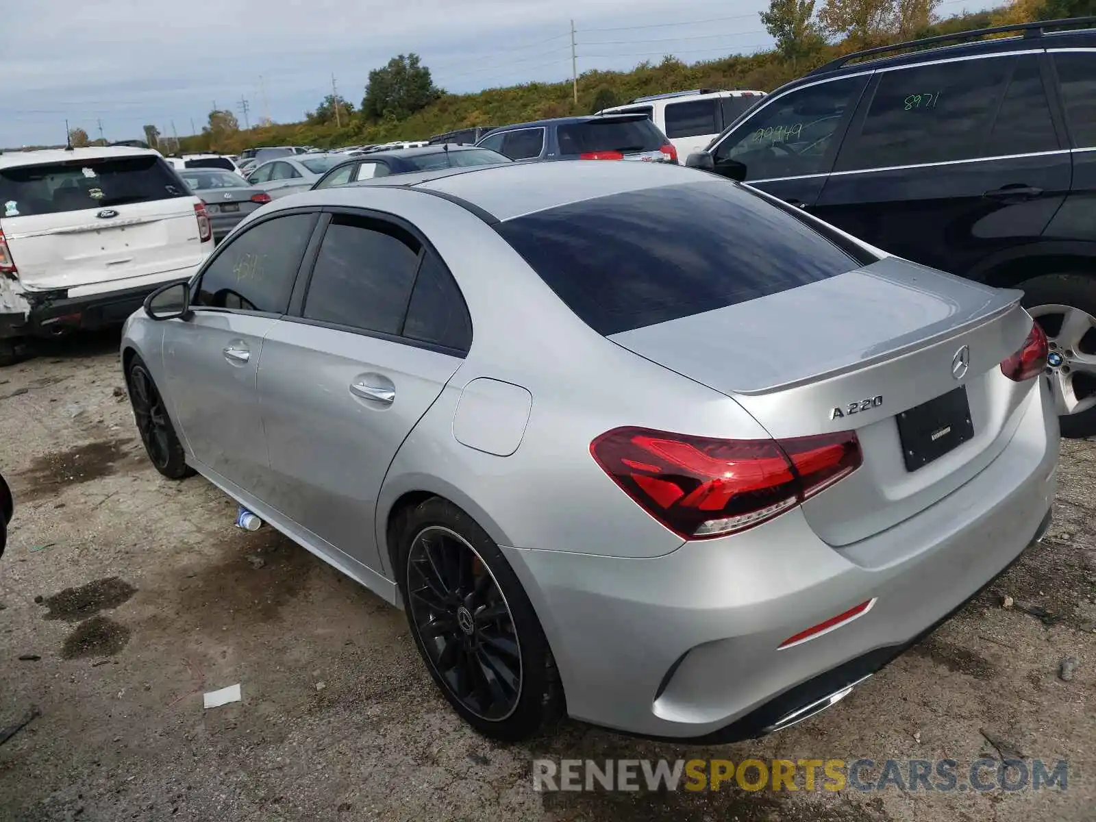 3 Photograph of a damaged car W1K3G4EB7LJ204454 MERCEDES-BENZ A-CLASS 2020