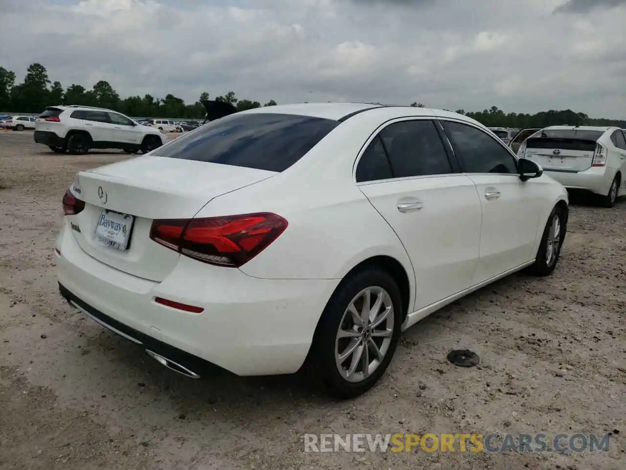 4 Photograph of a damaged car W1K3G4EB7LJ214319 MERCEDES-BENZ A-CLASS 2020