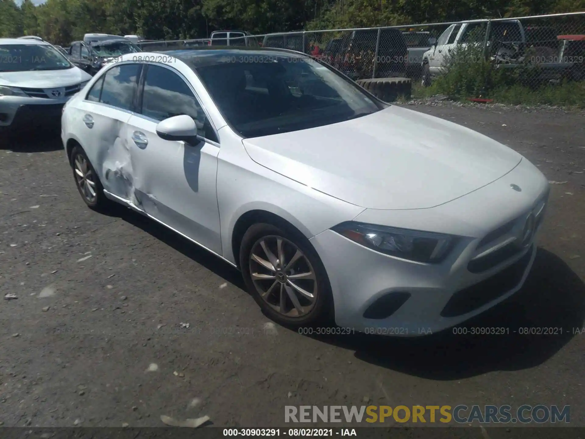 1 Photograph of a damaged car W1K3G4EB7LW044143 MERCEDES-BENZ A-CLASS 2020