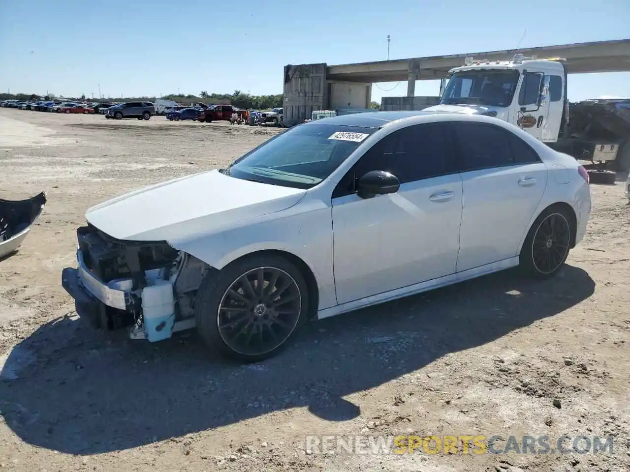 1 Photograph of a damaged car W1K3G4EB7LW044529 MERCEDES-BENZ A-CLASS 2020