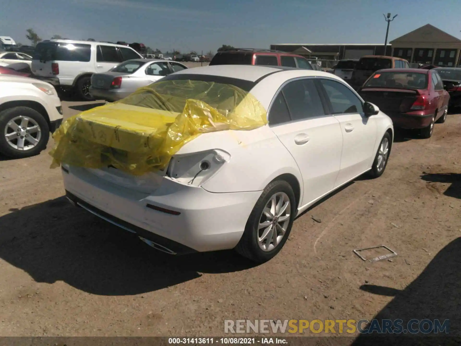 4 Photograph of a damaged car W1K3G4EB8LJ209100 MERCEDES-BENZ A-CLASS 2020